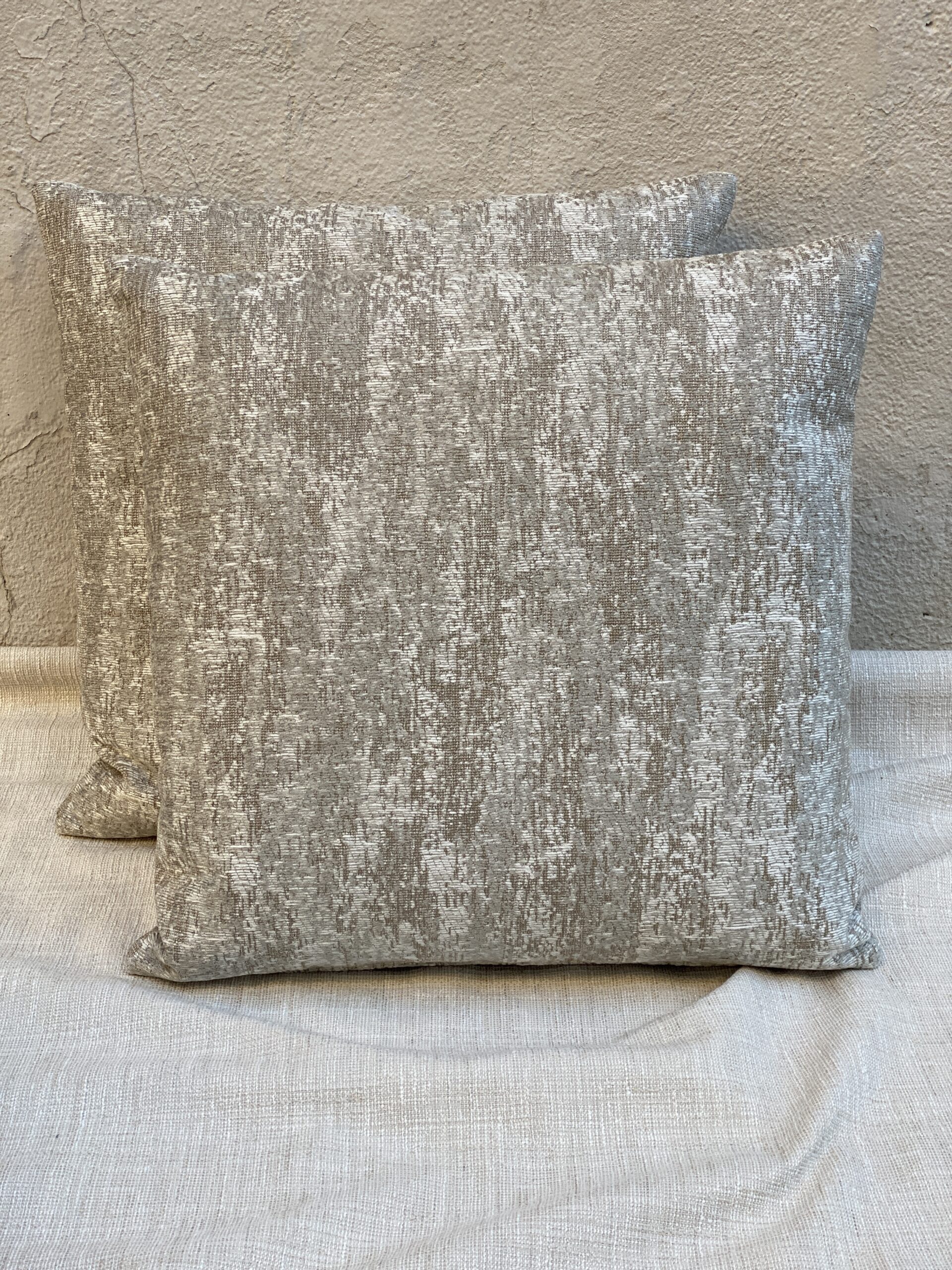 Susan Strauss Design x Zinc Pillows