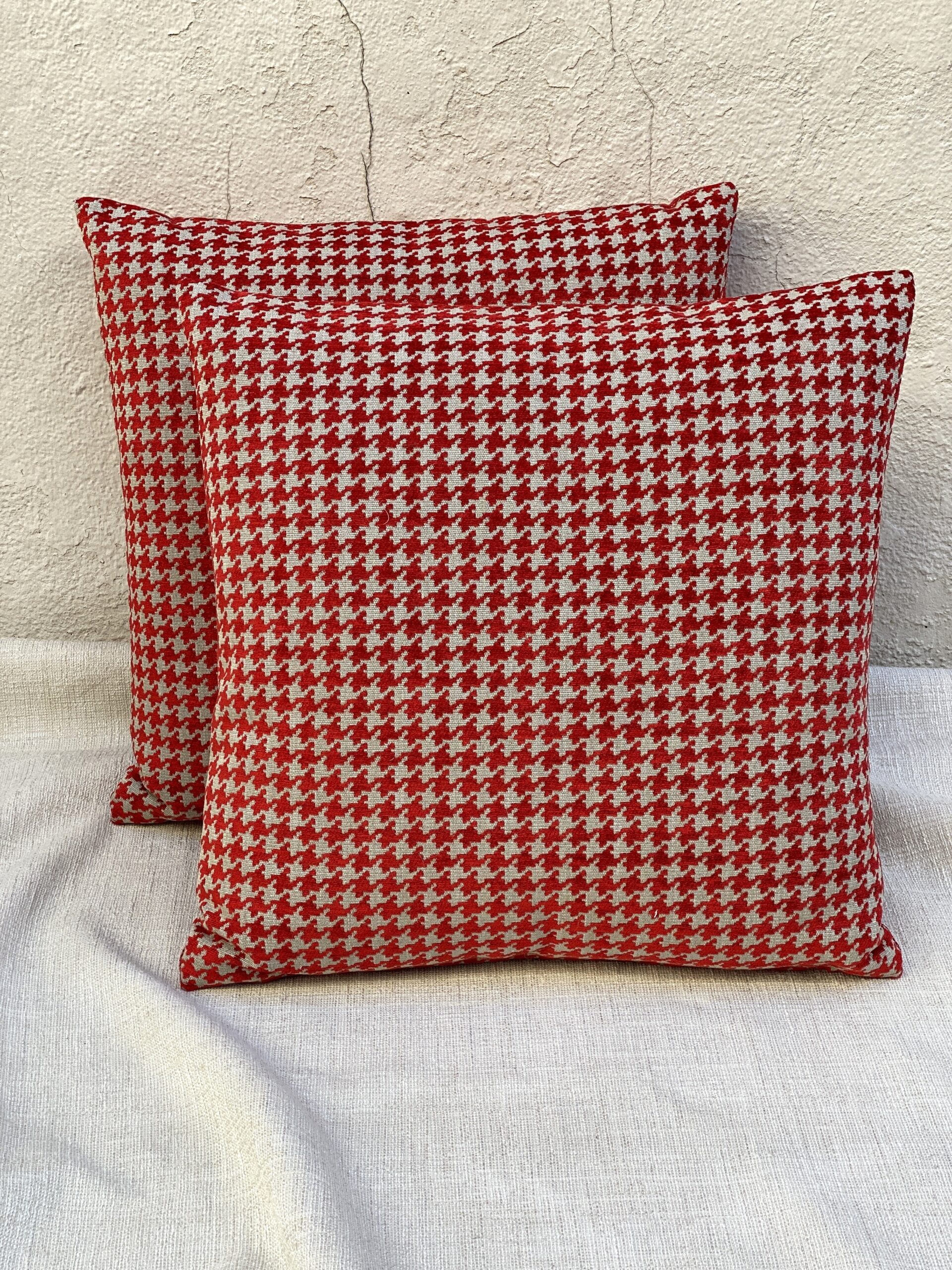 ROMO Tremont Pillows Lacquer Red