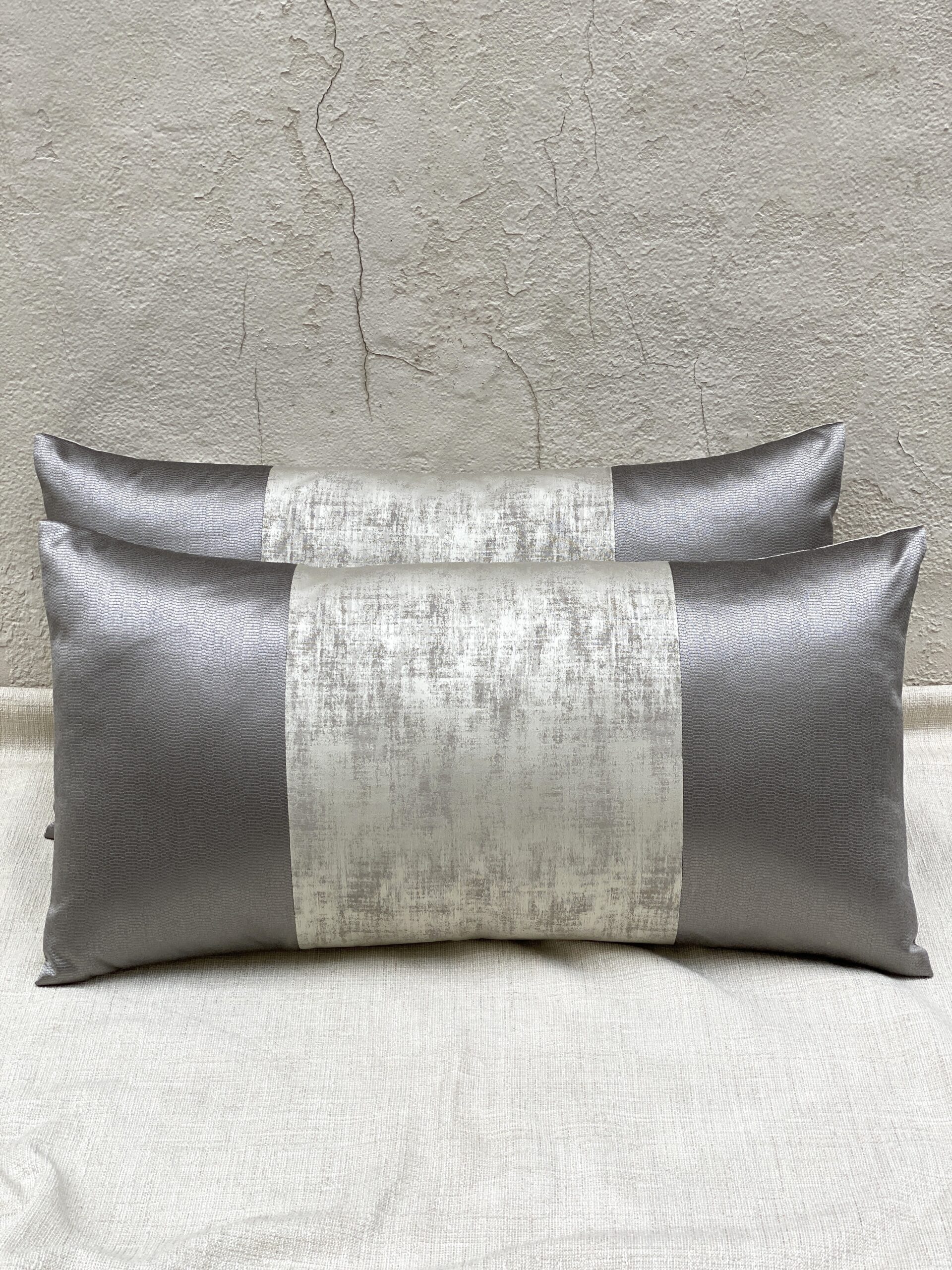 Unique Fine Fabrics Manhattan Pillows
