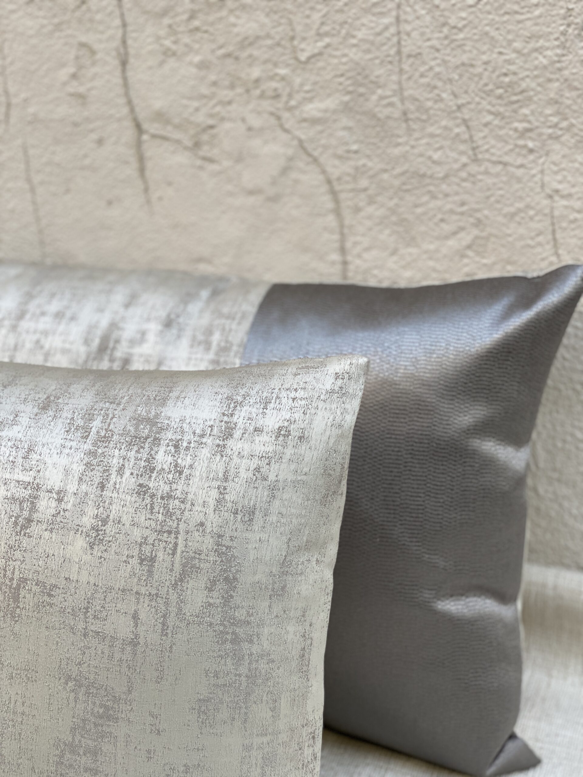 Unique Fine Fabrics Manhattan Pillows