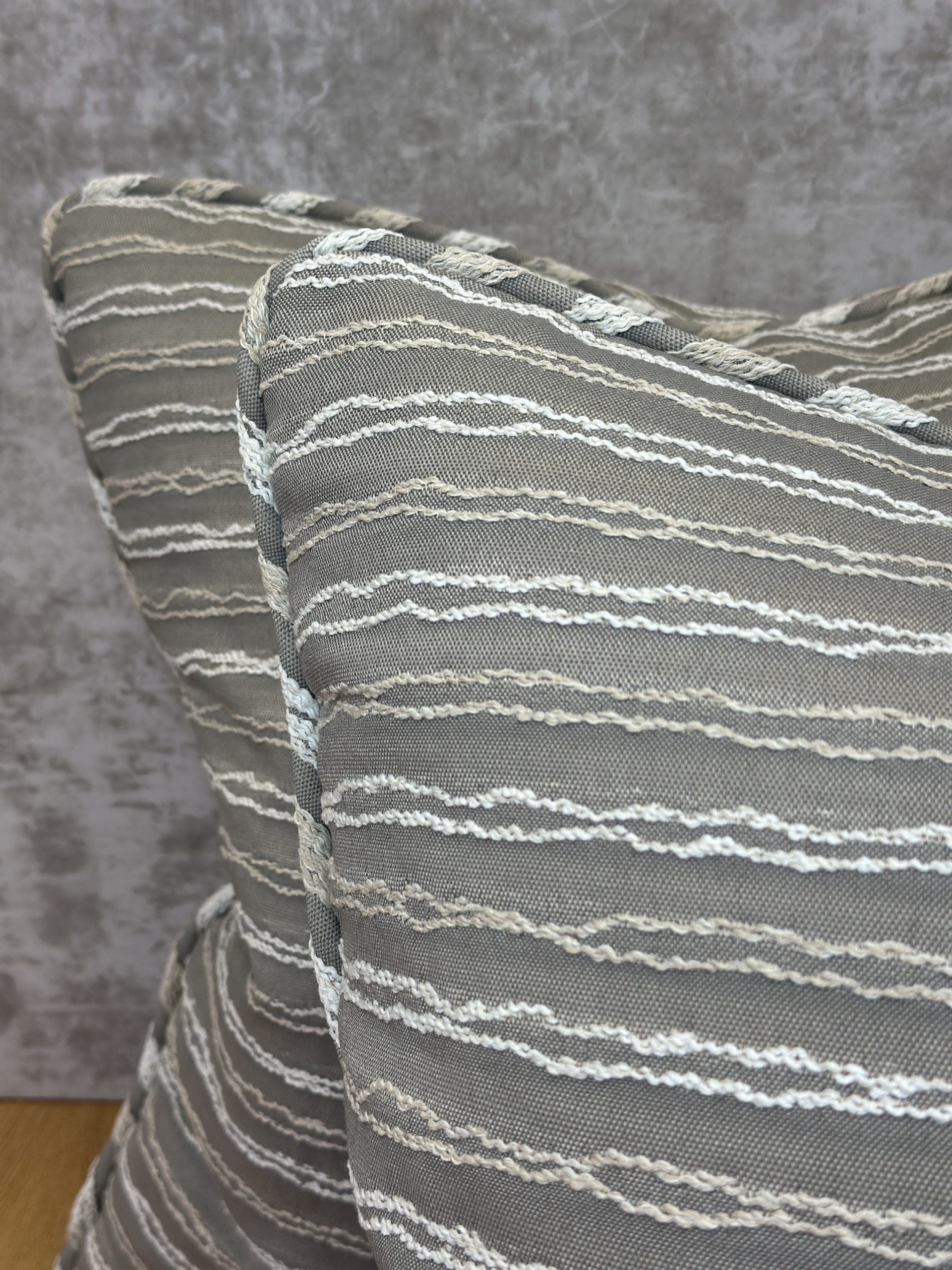 Kravet 37057 Pillows