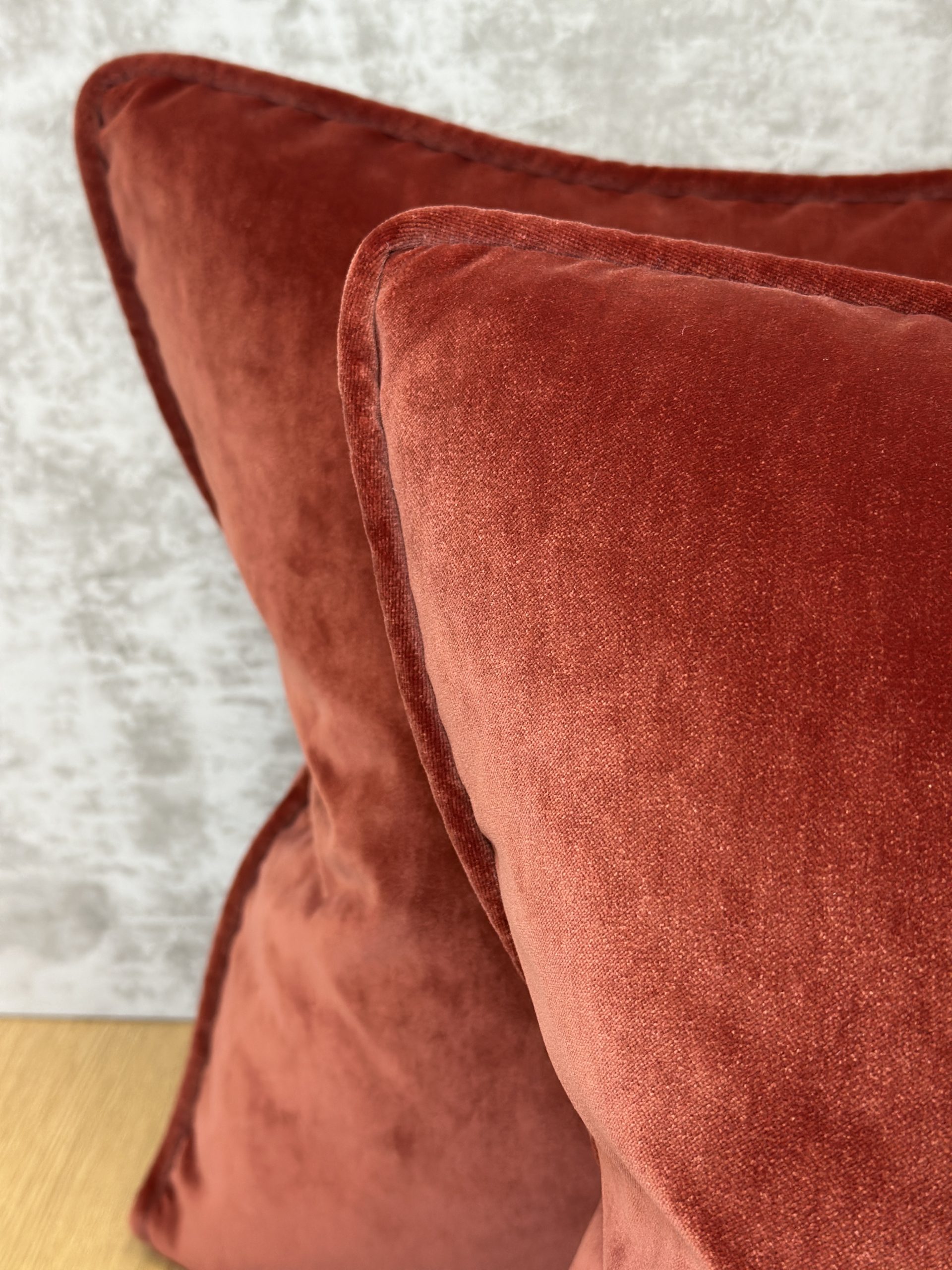 Carlucci City Velvet Pillows