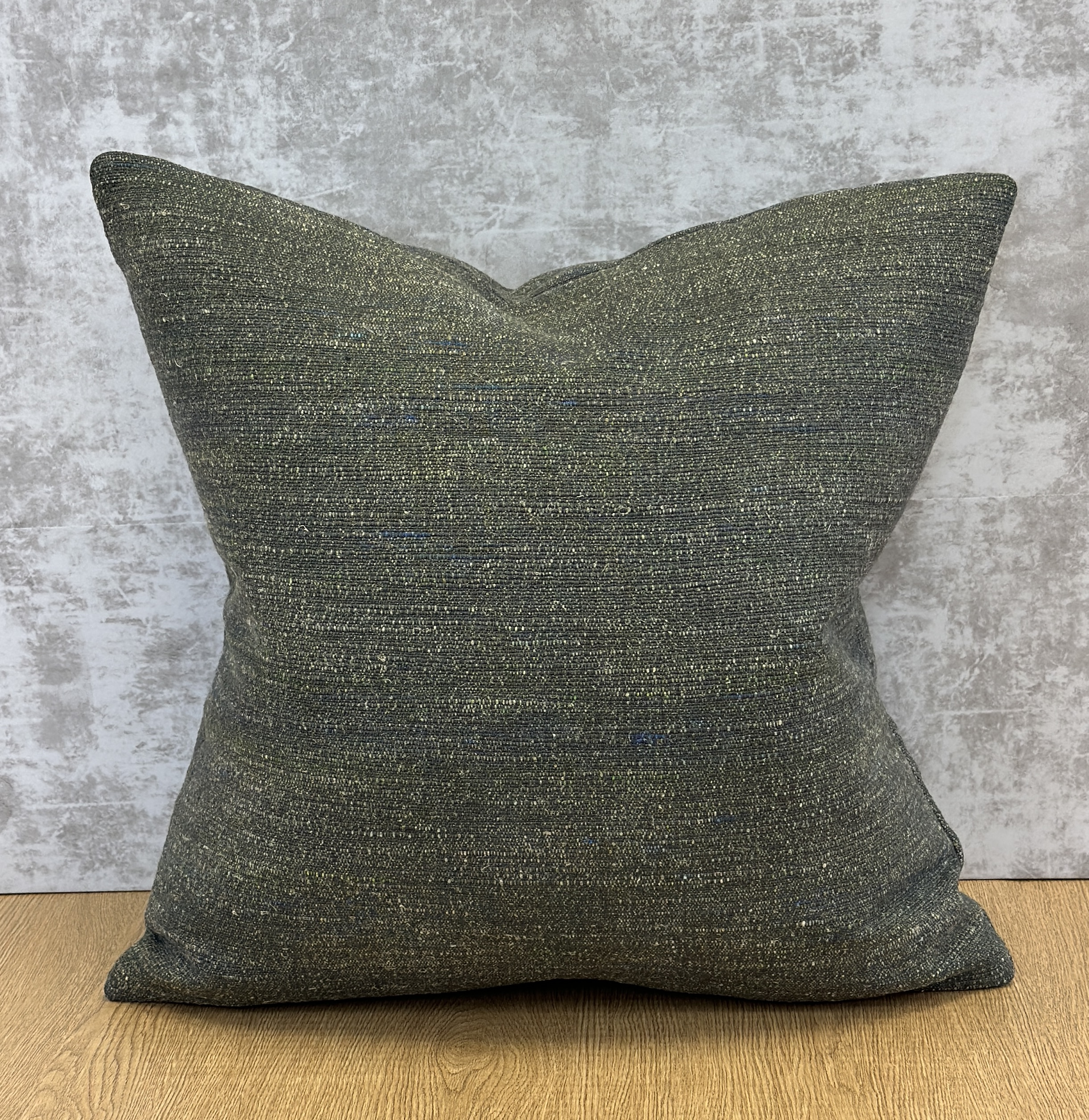 Designs Of The Time Lurra Pillows