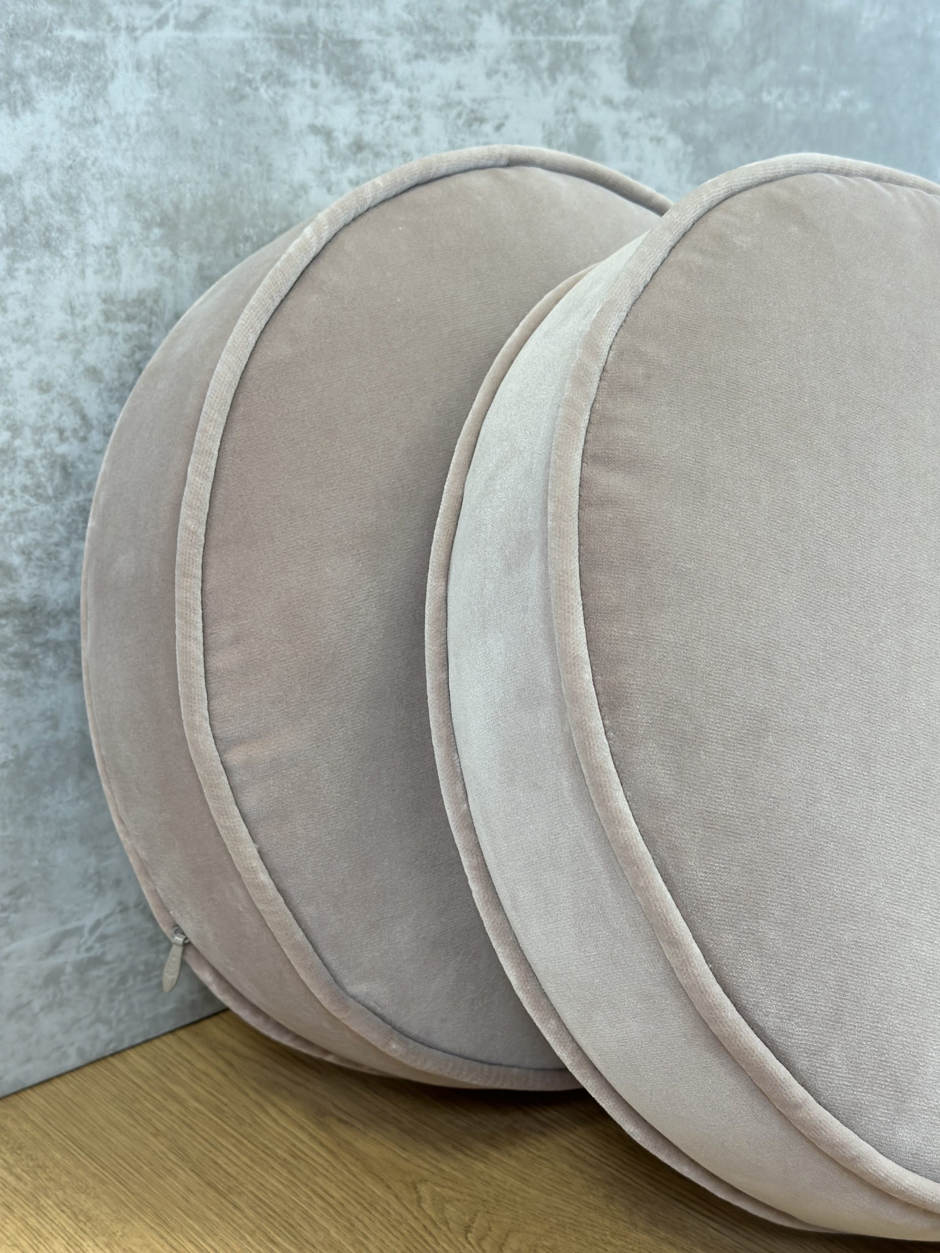 Manuel Canovas Rivoli Pillows