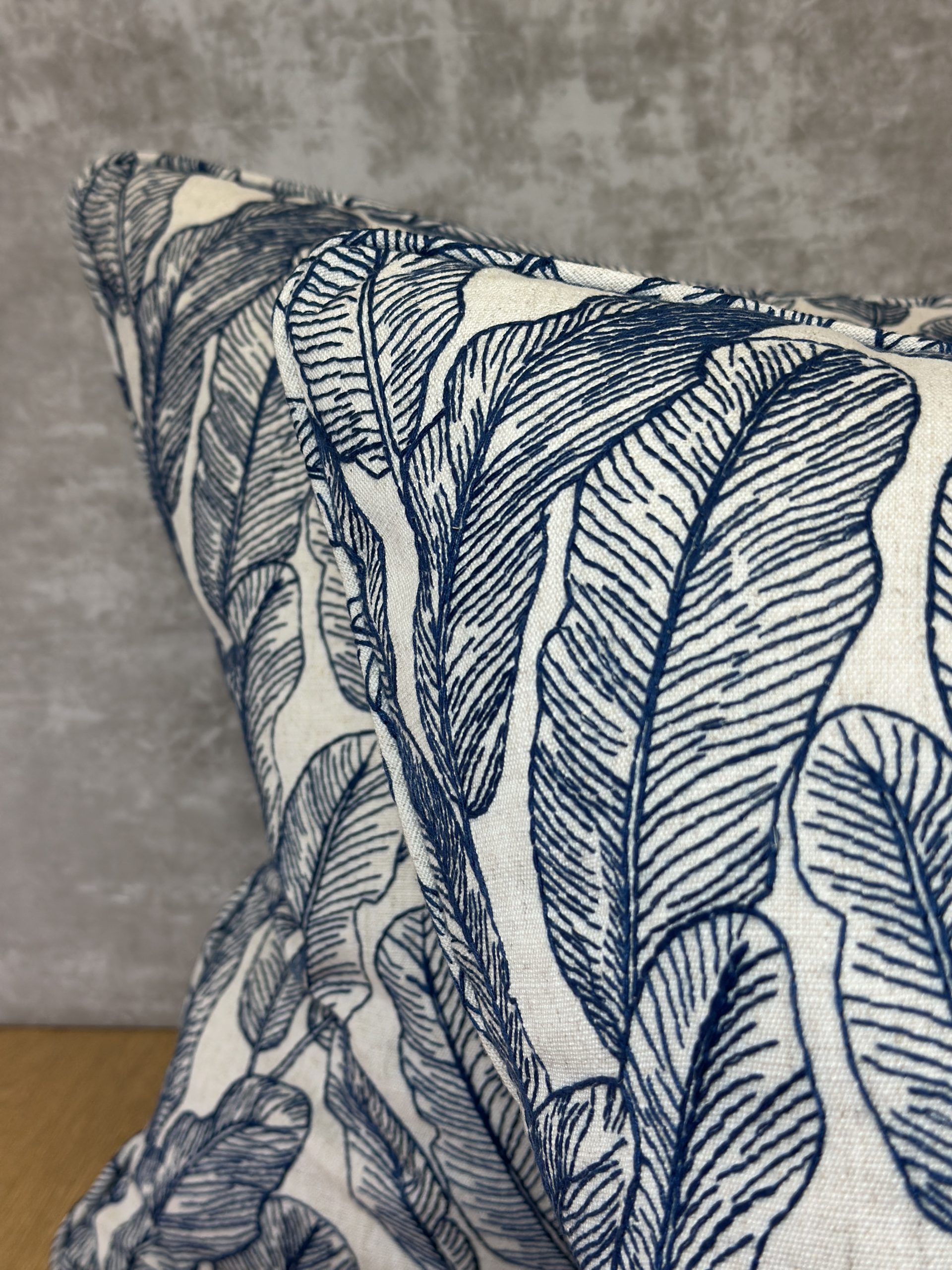 Anna Elisabeth S4018 Pillows