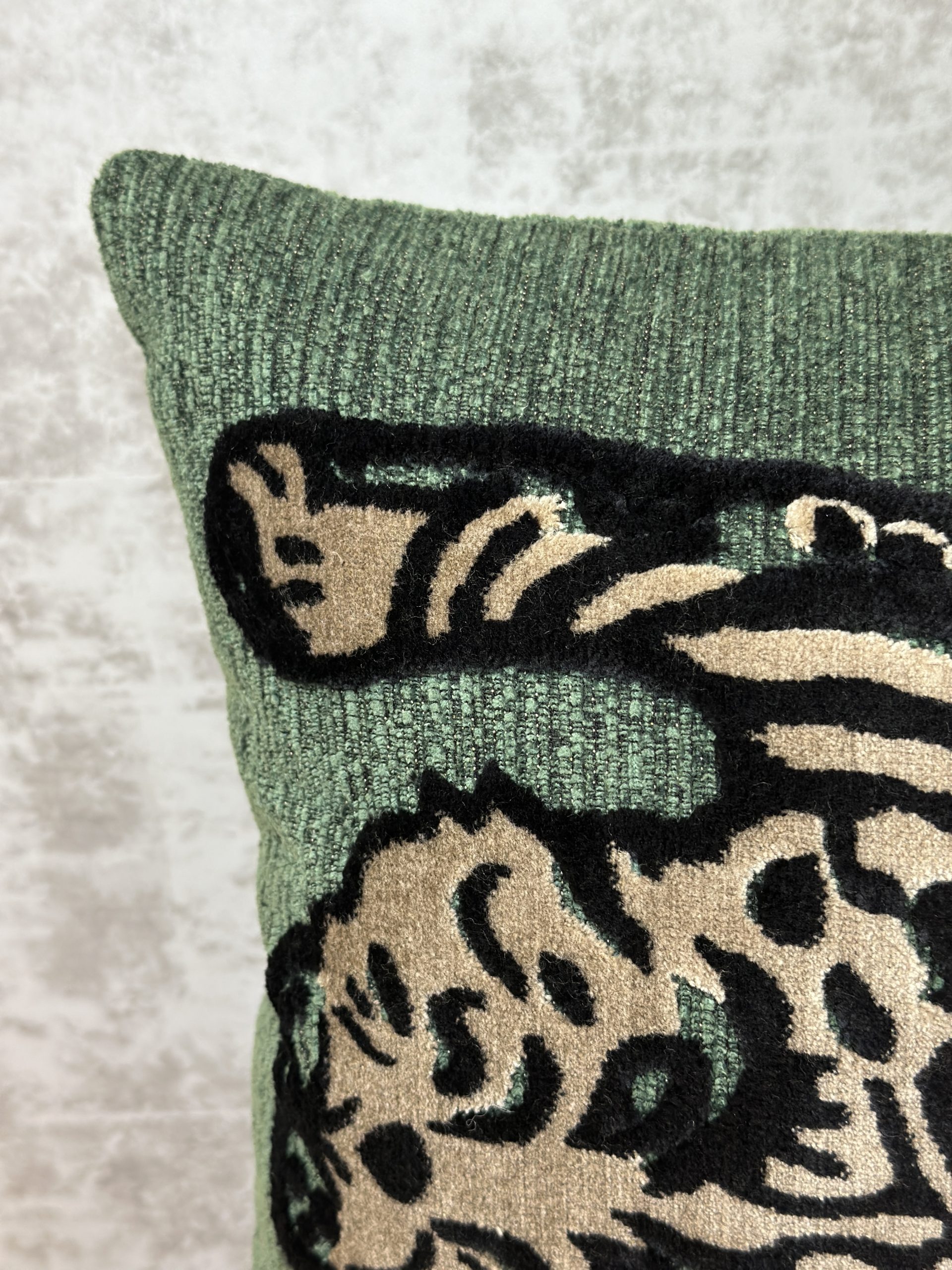 Chivasso Wild Kiss Pillows