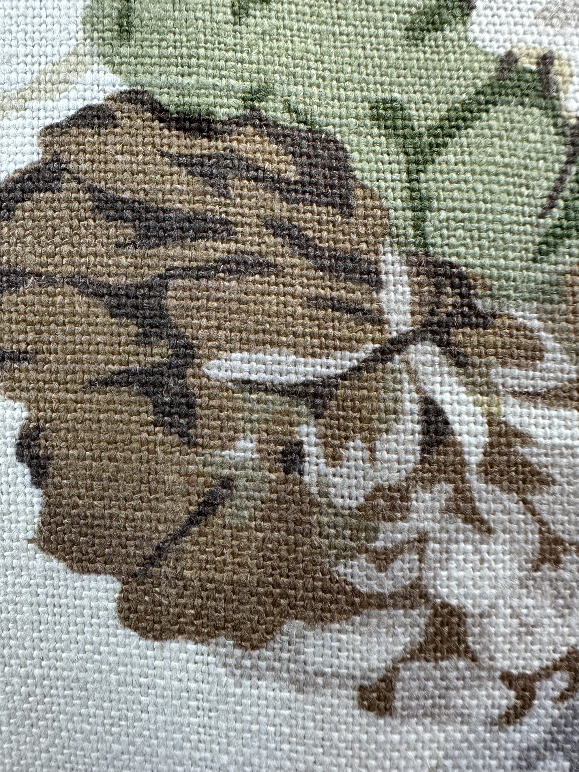 Lee Jofa Maisie Linen Pillows