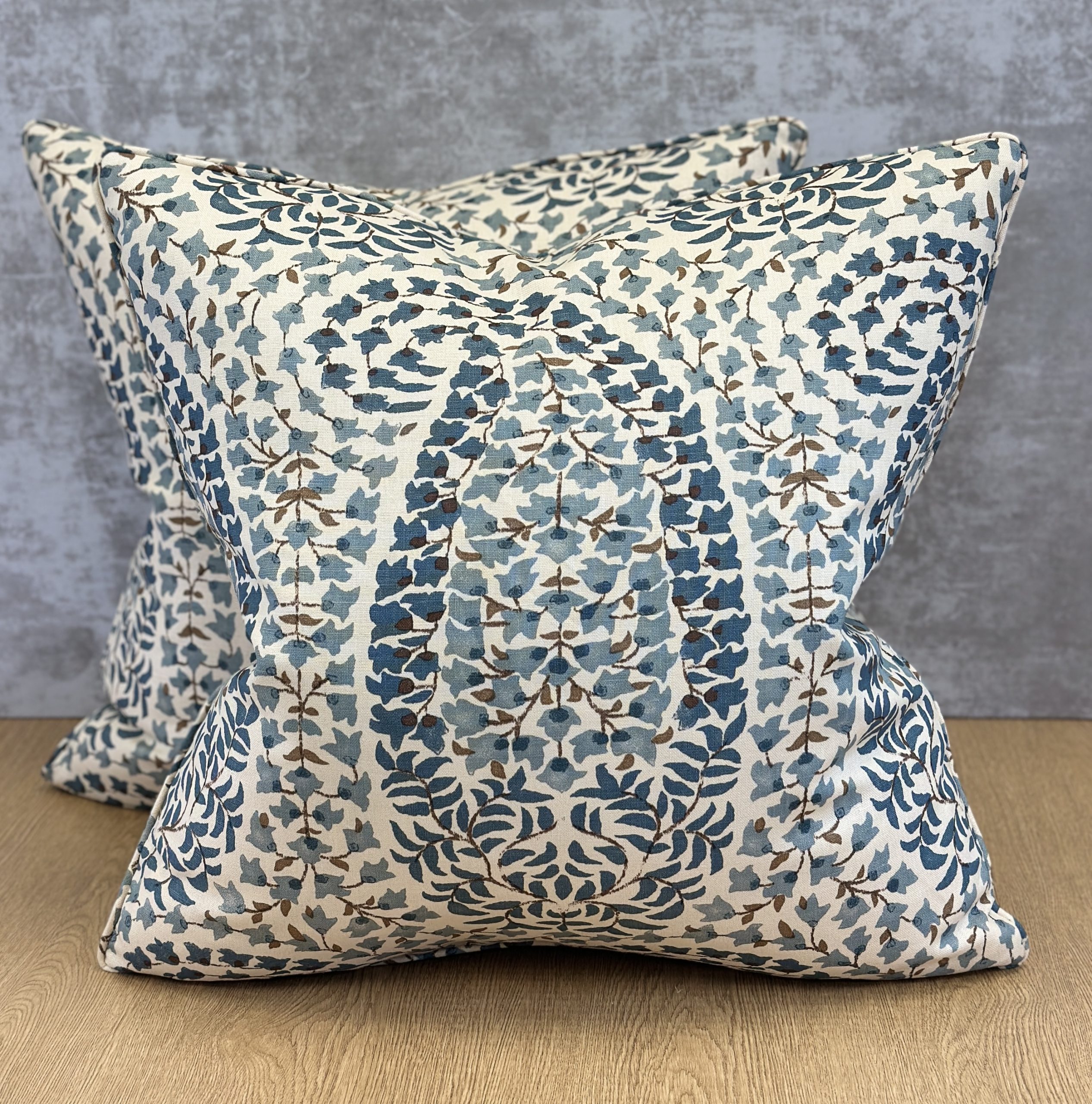 Lisa Fine Textiles Lahore Pillows