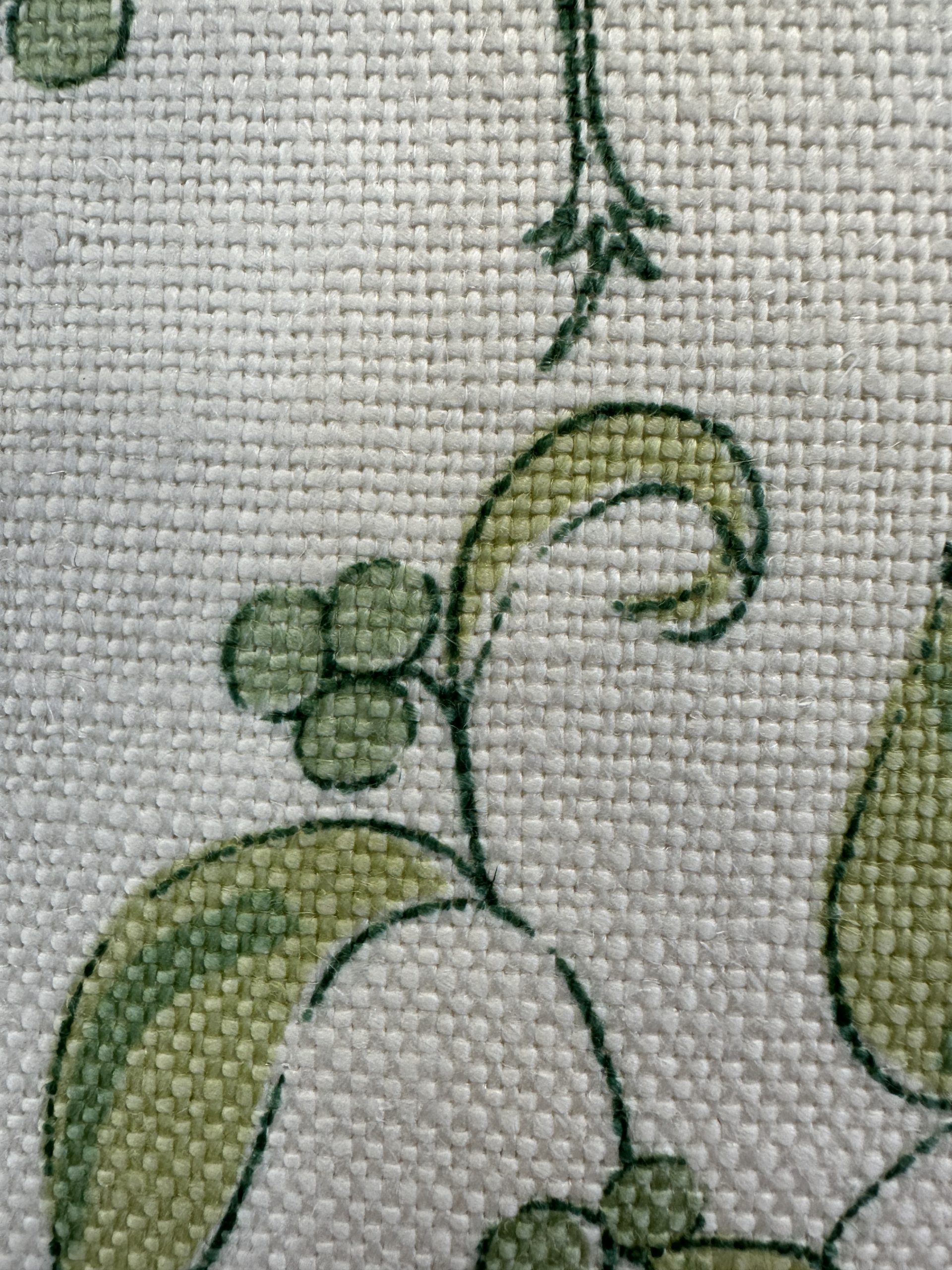 HCT LILLIEBERRIE Pillows