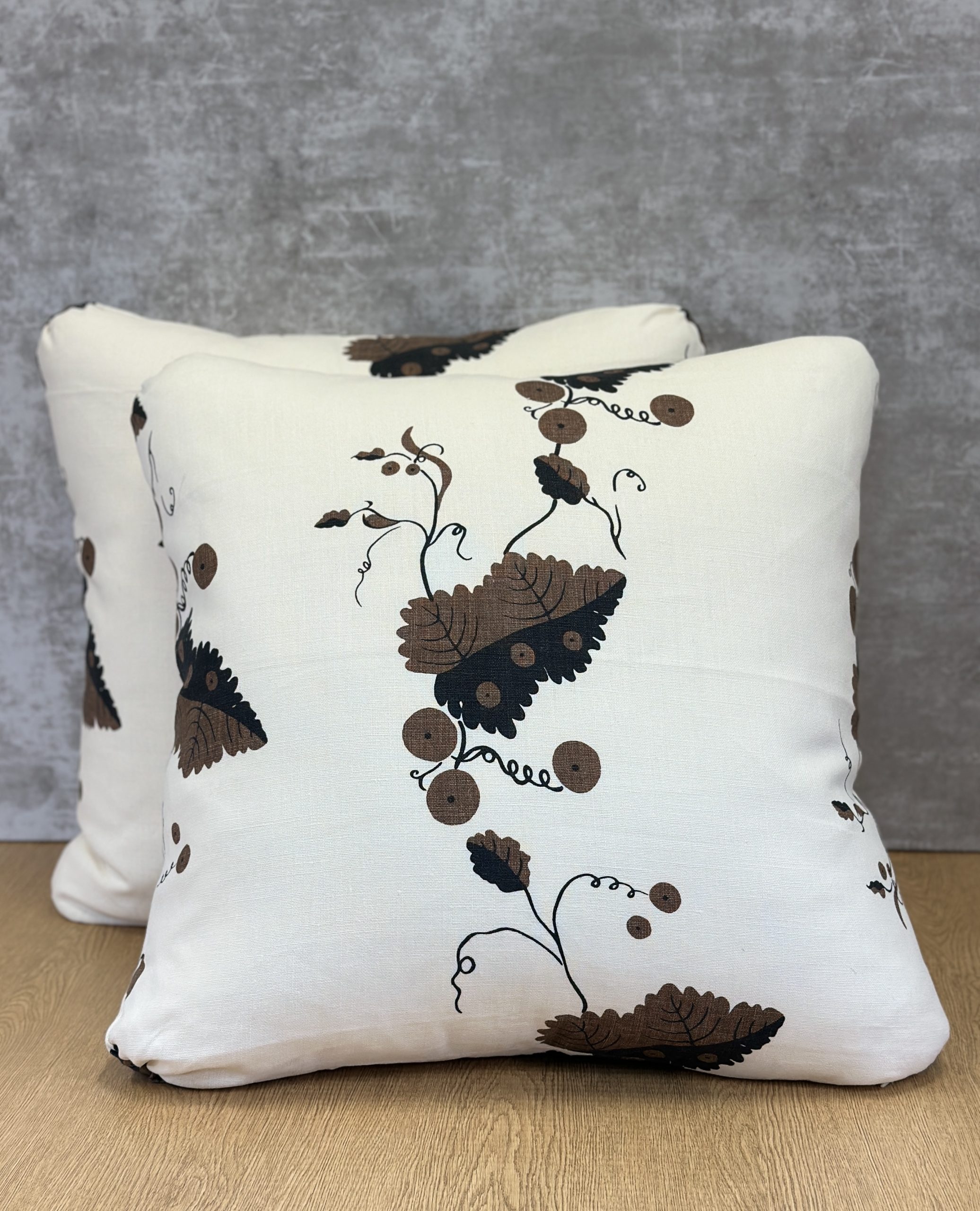 JEAN MONROE GREENBRIAR Pillows