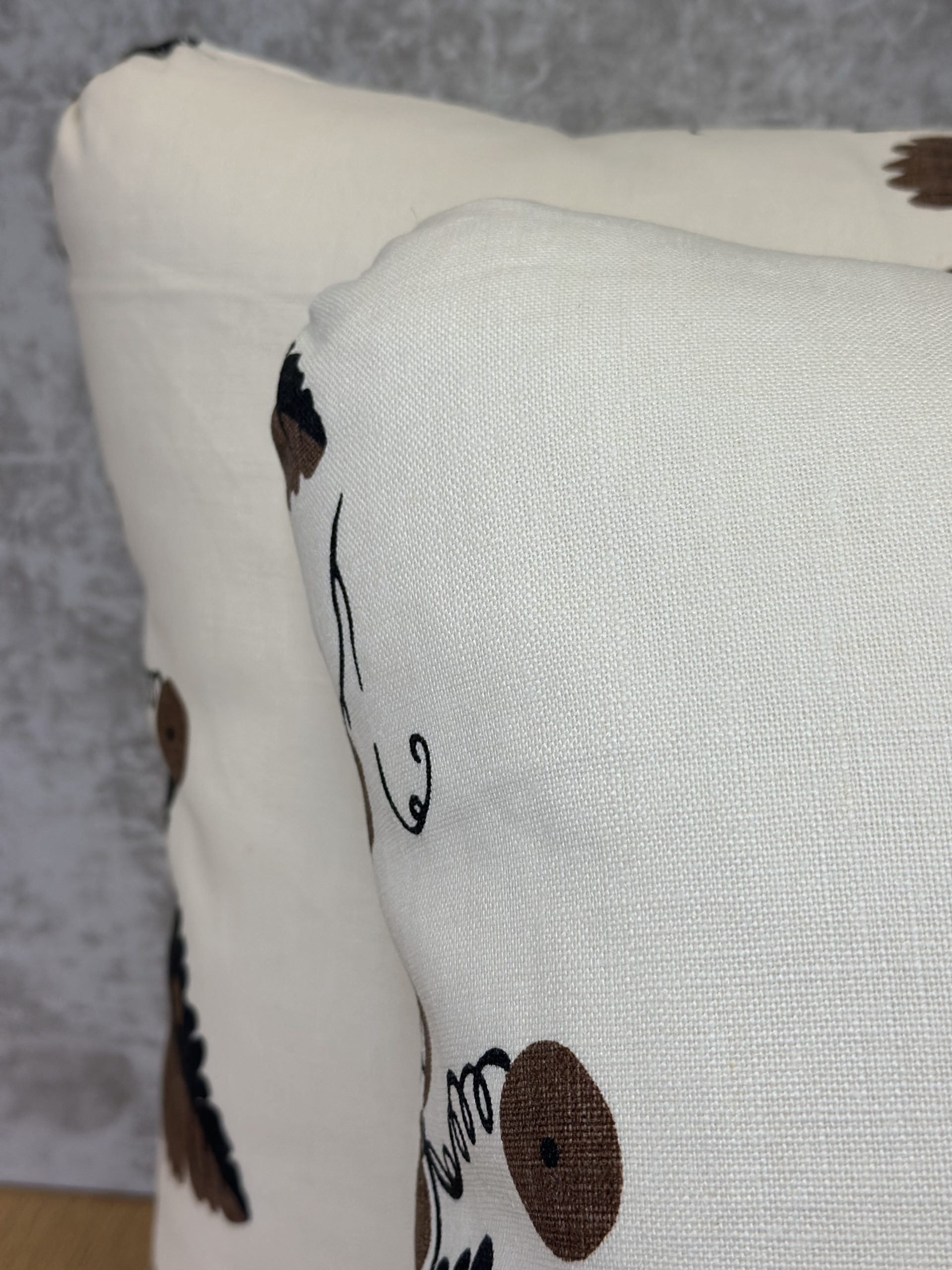JEAN MONROE GREENBRIAR Pillows