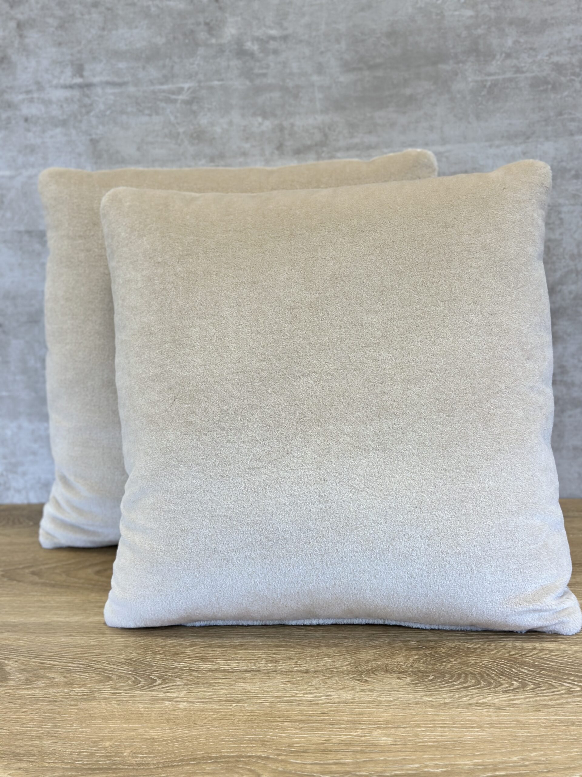 Kirkby Rest FR Pillows