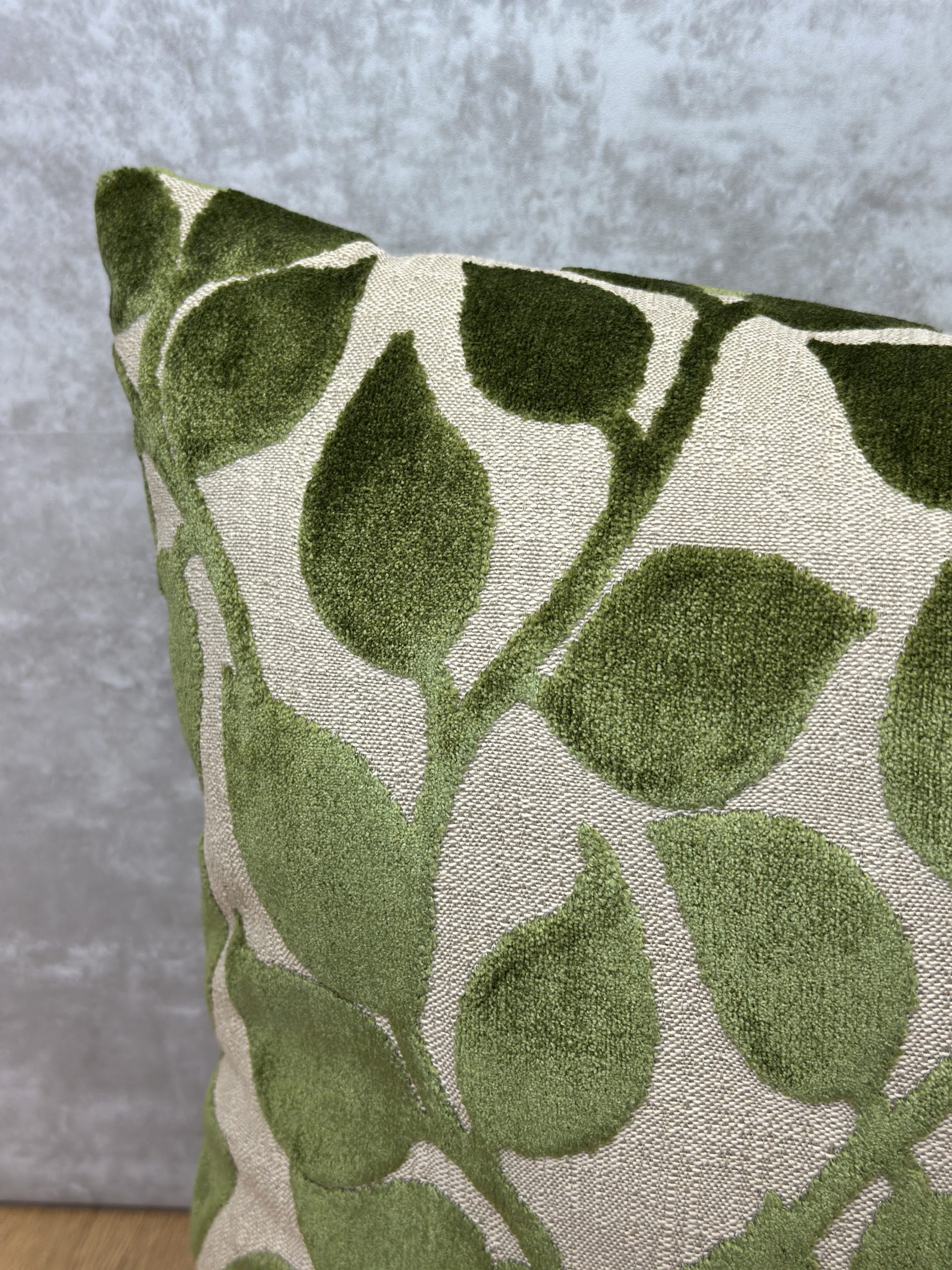 Pindler Lottie Pillows