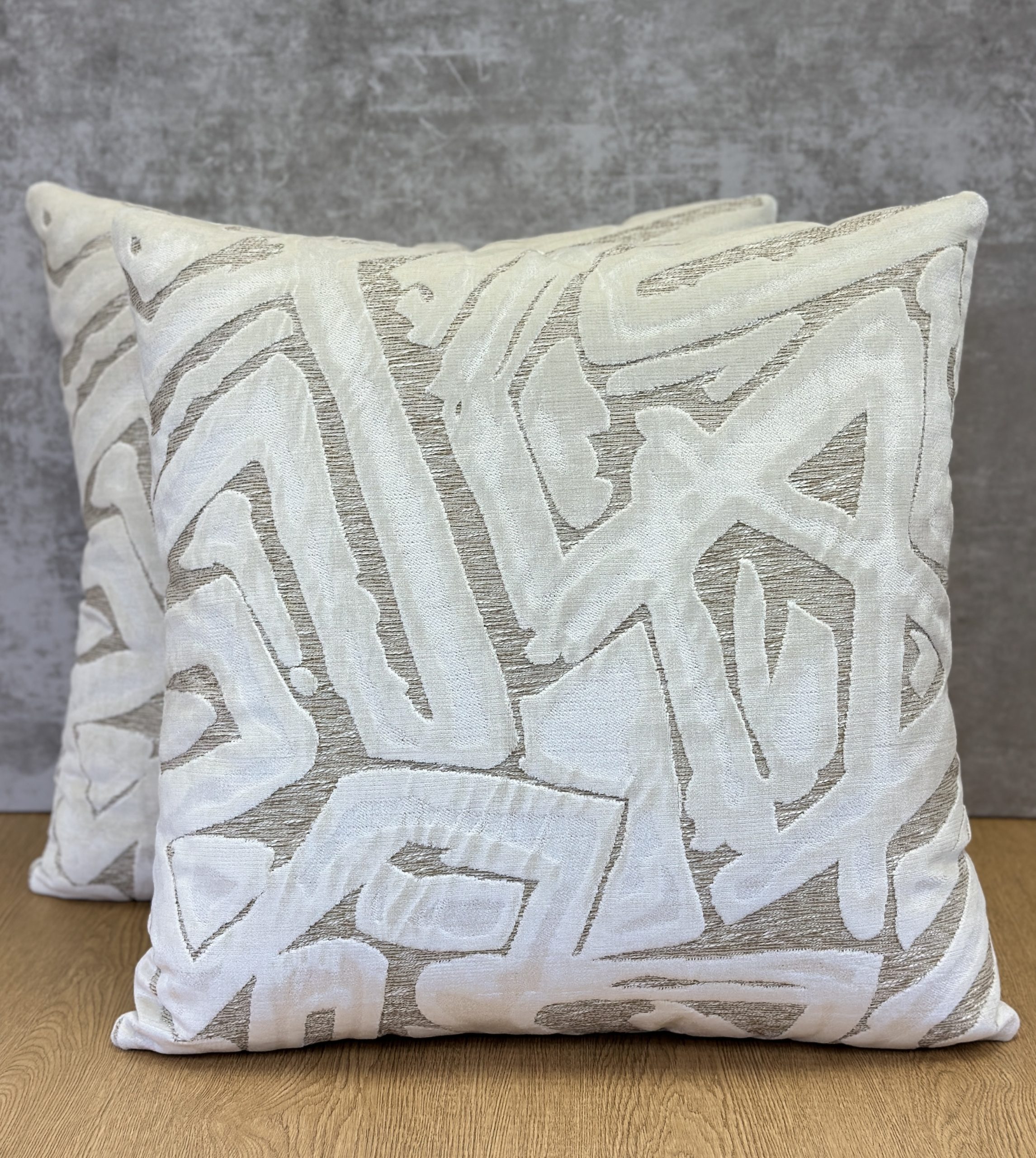 29 Park Alani Pillows