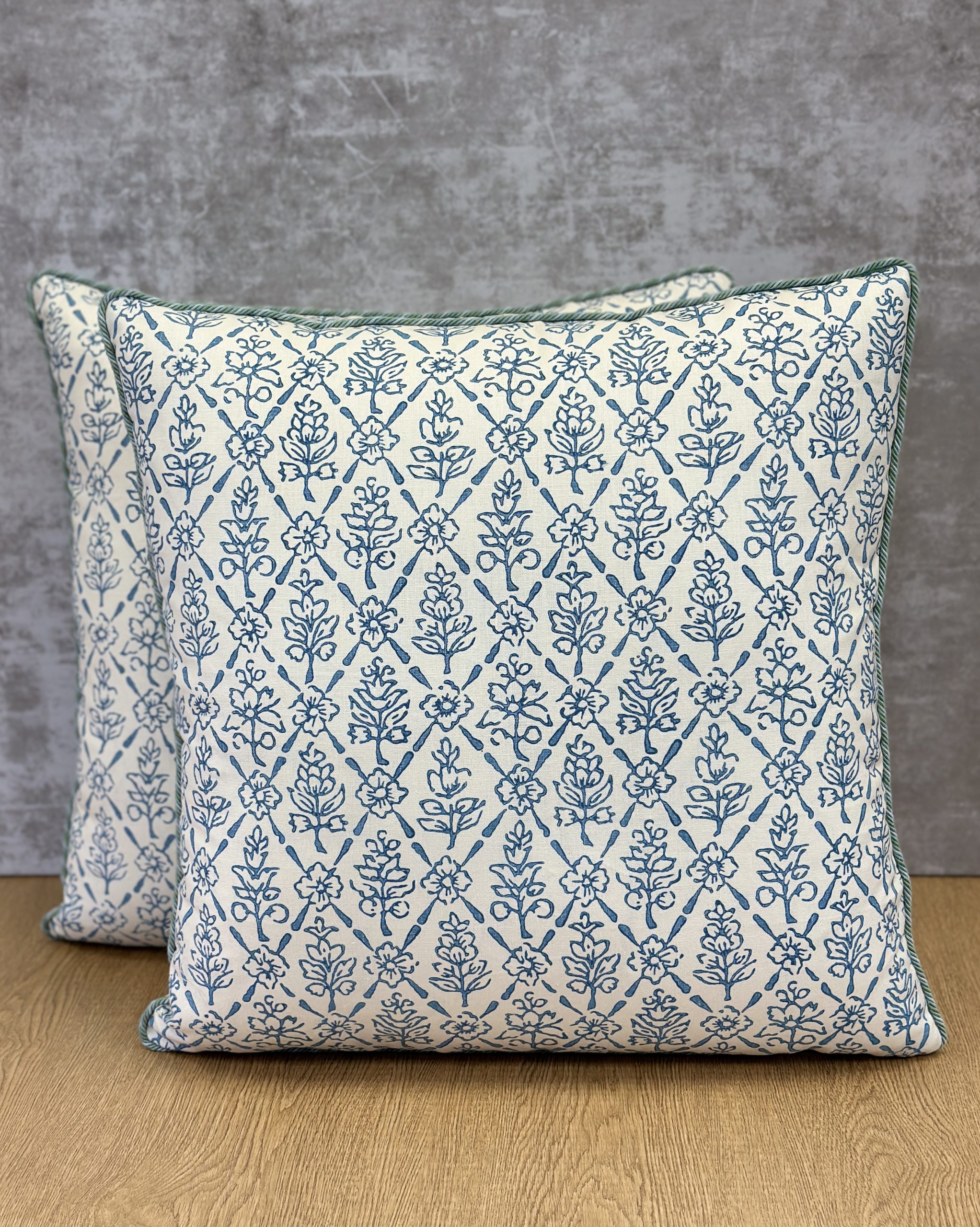 Namay Samay Shamila Pillows