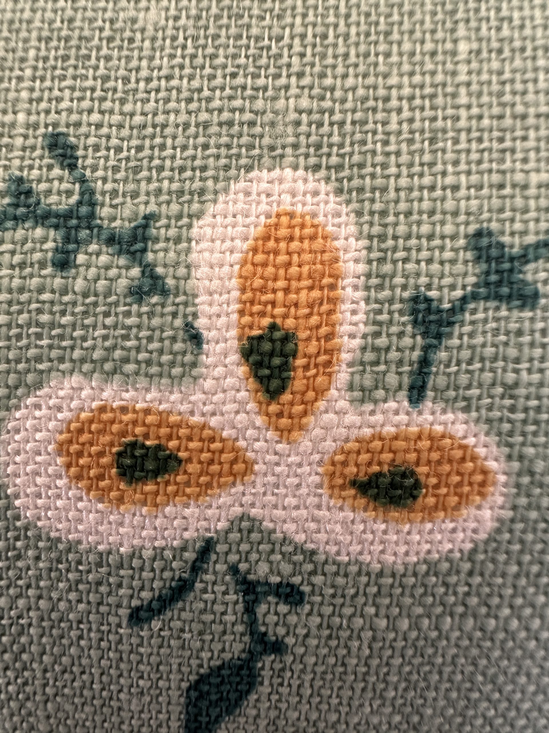 Le Gracieux Halifax Pillows