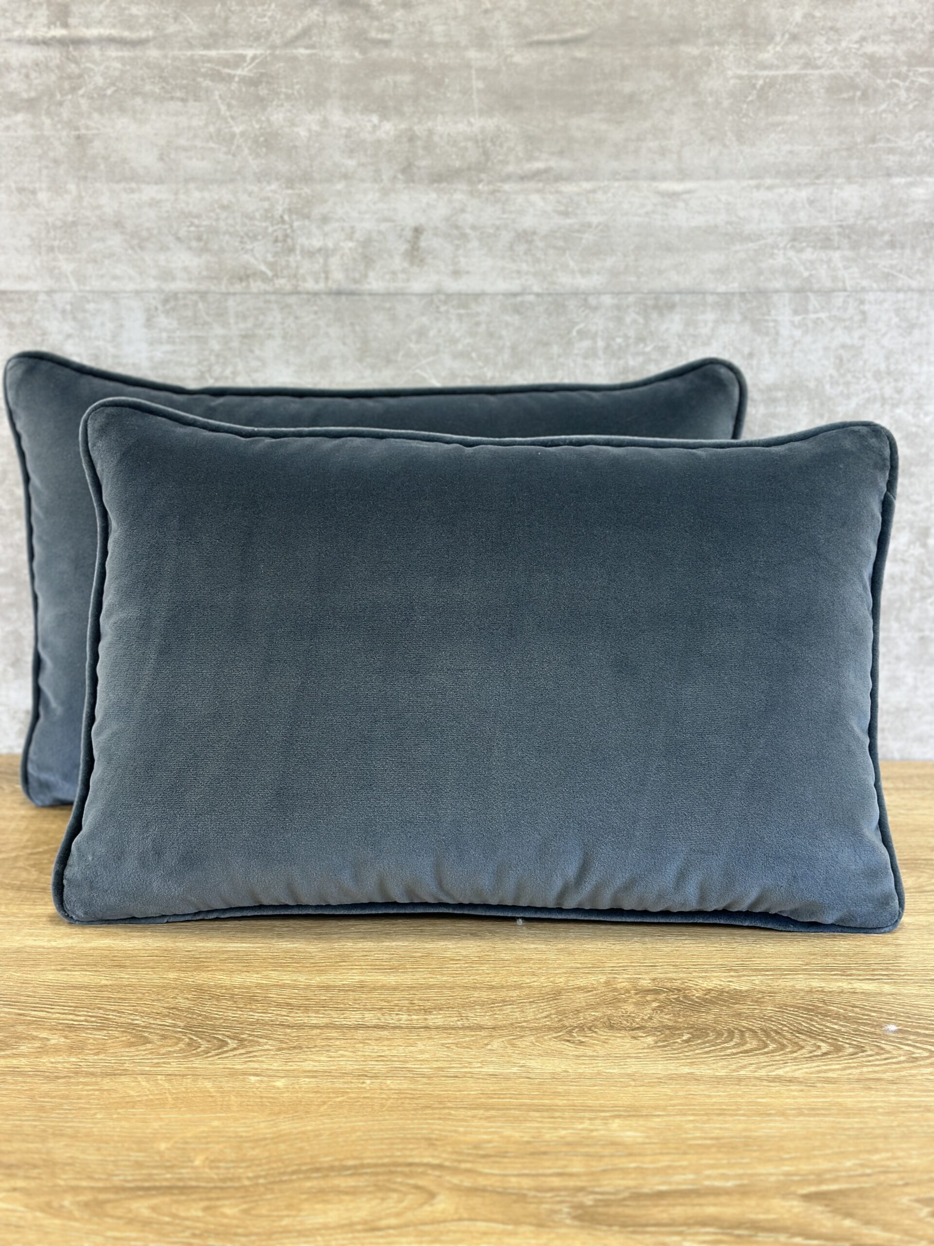 Larsen Kent Pillows