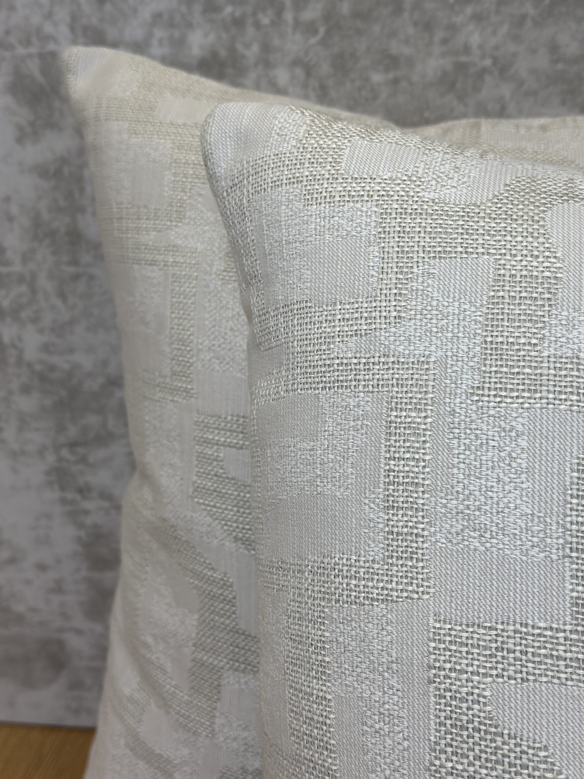 Jiun Ho San Pietro Pillows