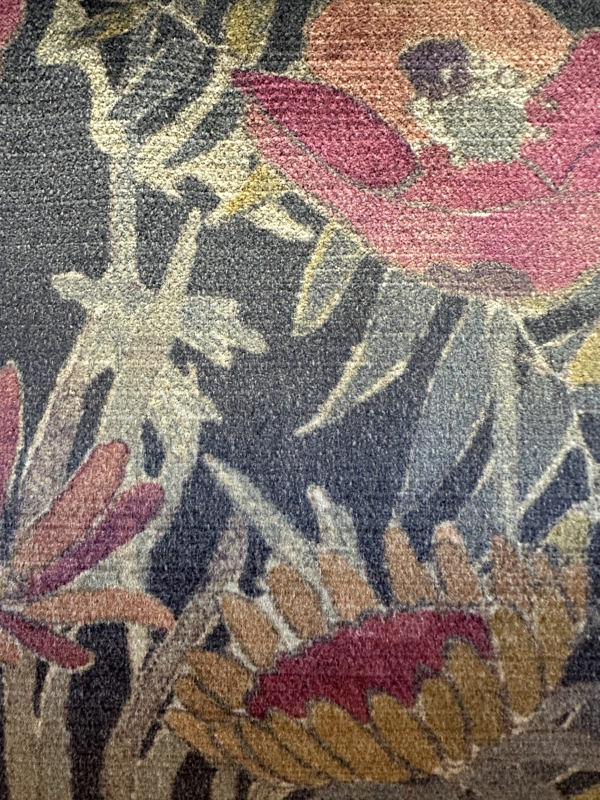 Fabricut Faria Flowers VV Pillows