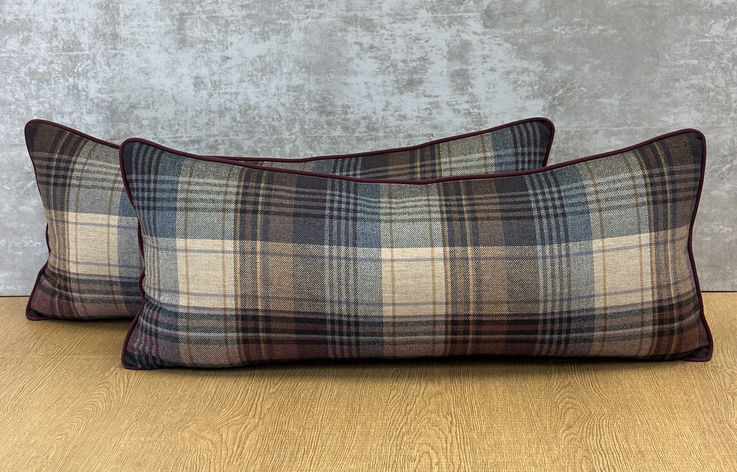 Johnstons of Elgin Glen Isla Lamsbwool Pillows