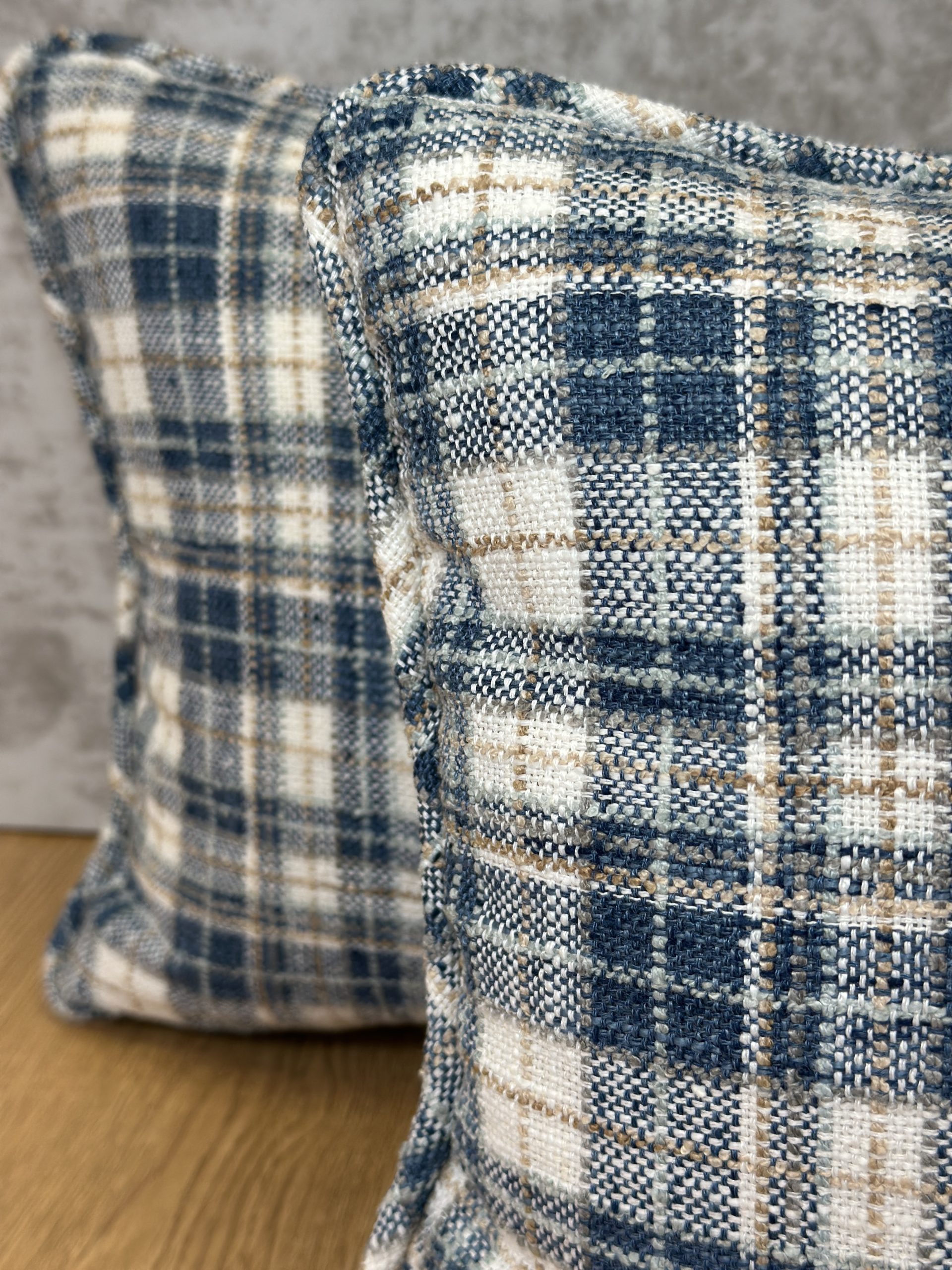 Kravet Pallepola Pillows