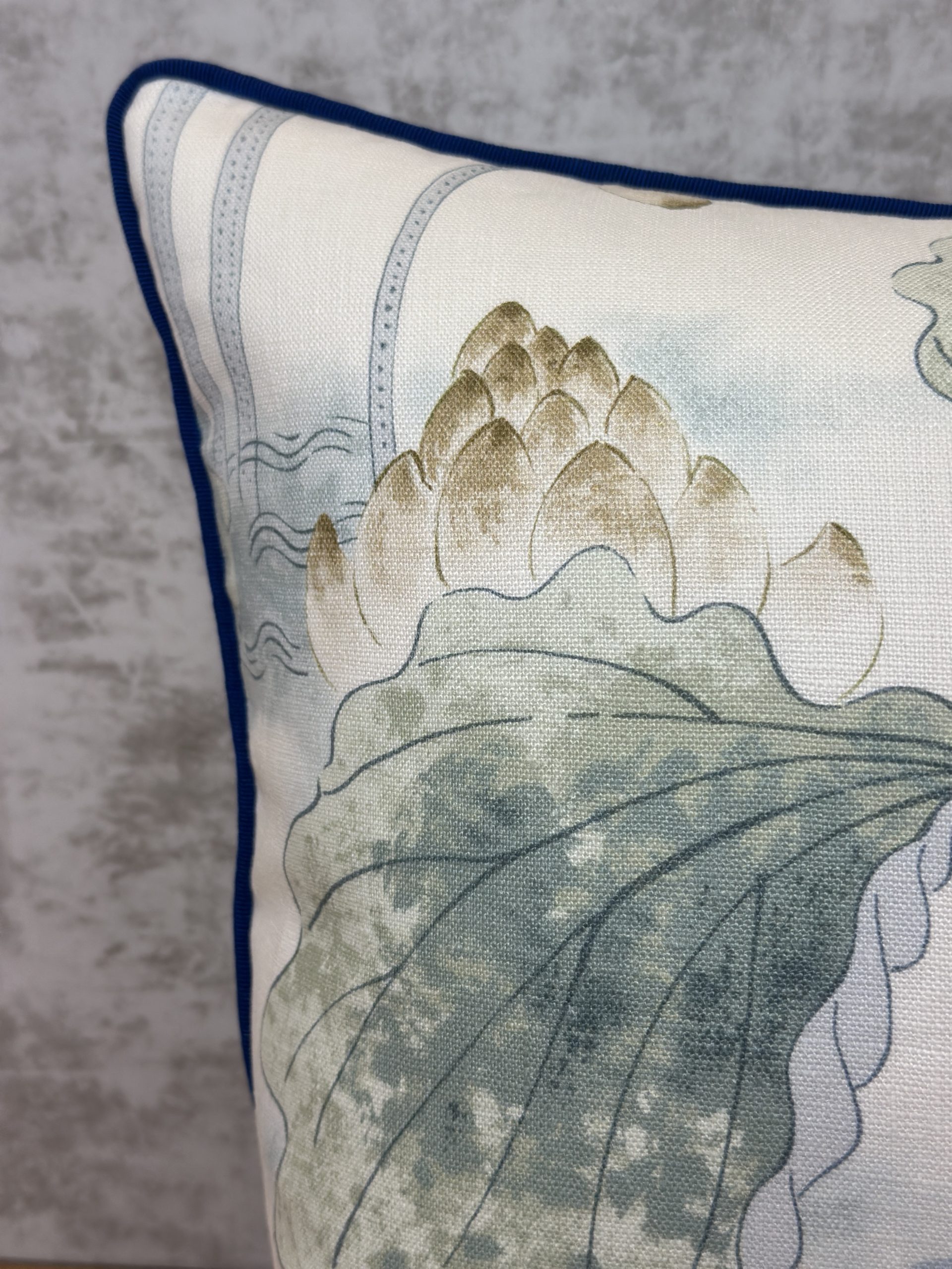 Cowtan & Tout Treasure Flower Line Pillows