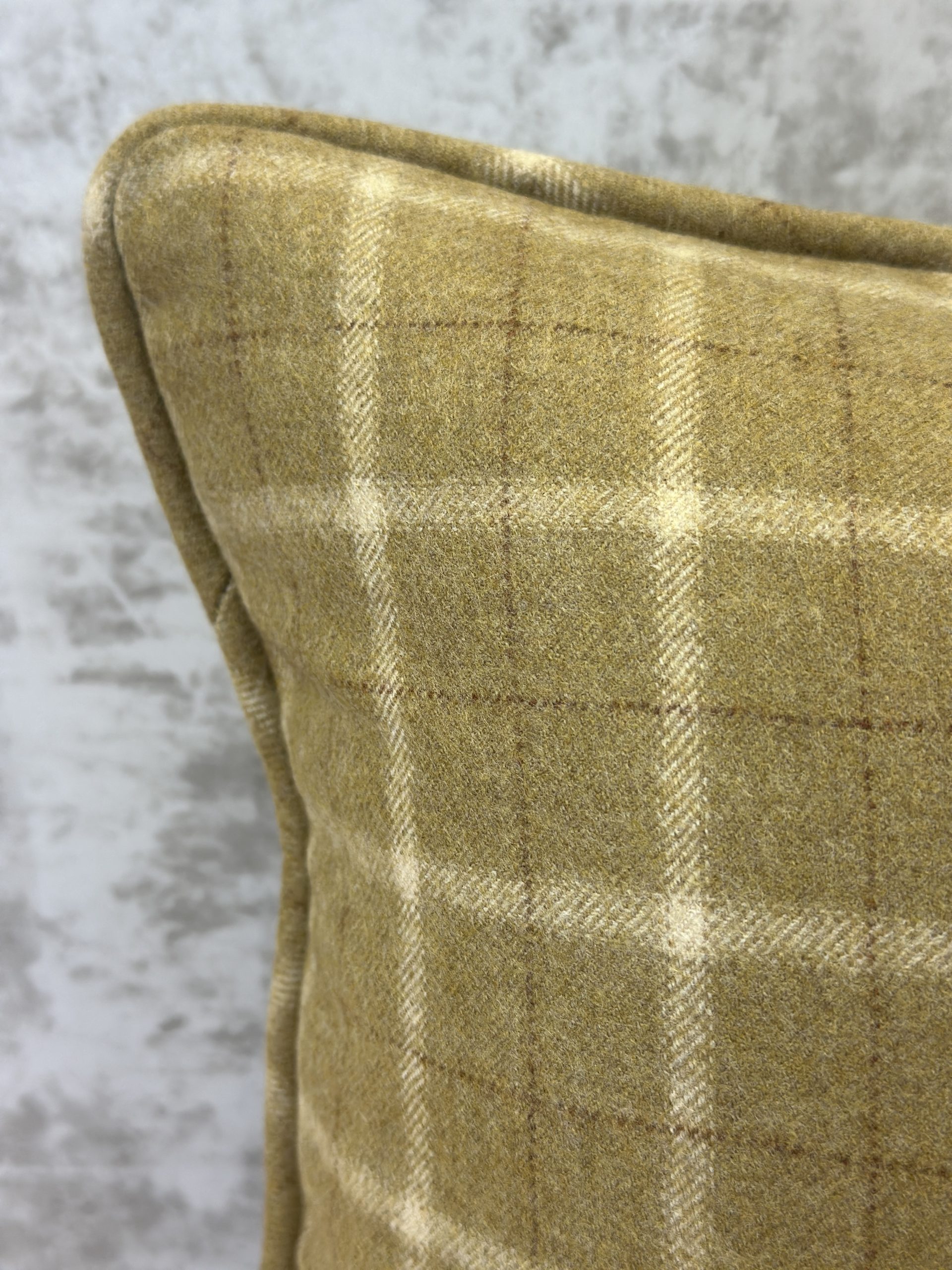 Holland & Sherry Gallant Pillows