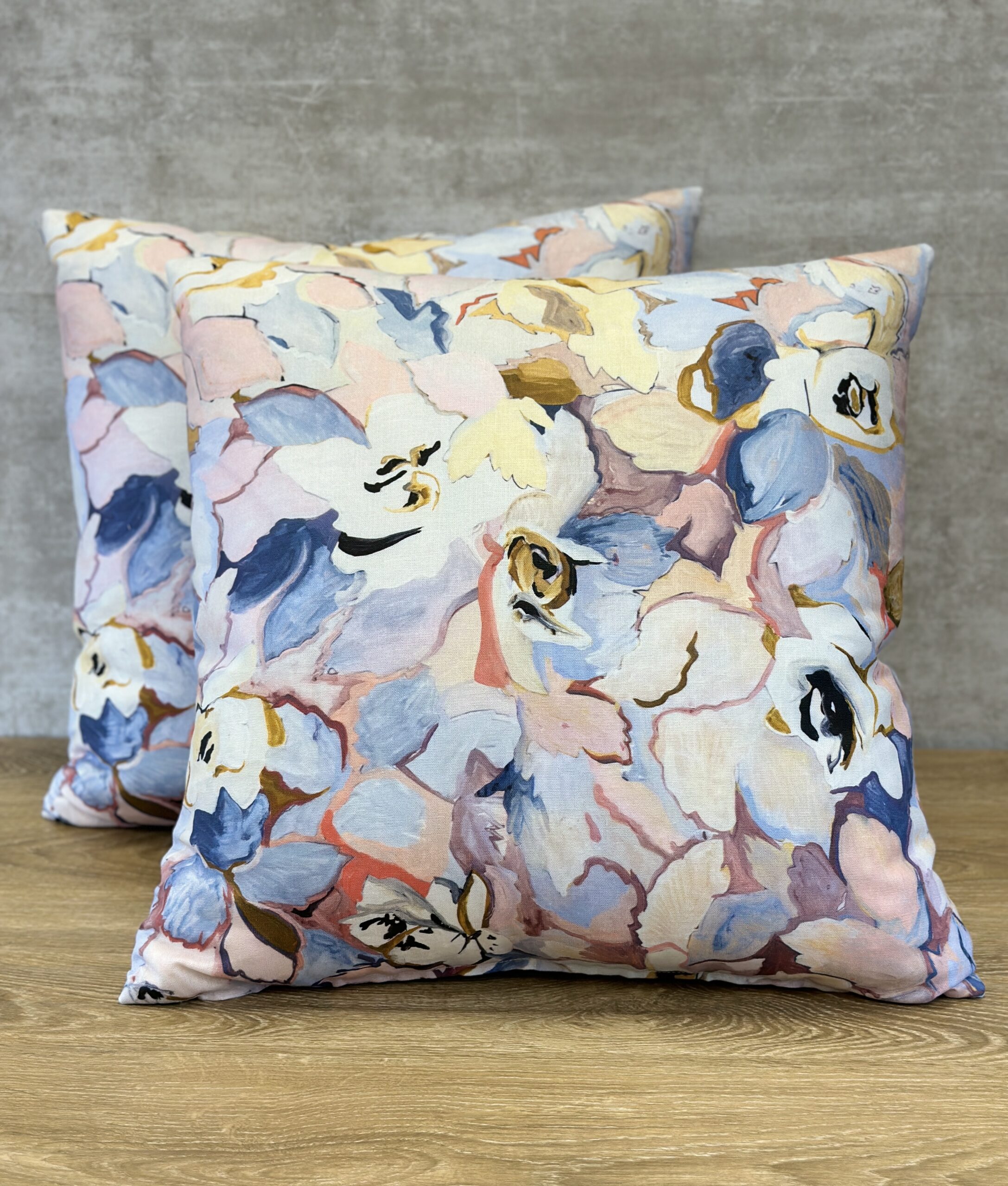 VOUTSA MAUDE Pillows