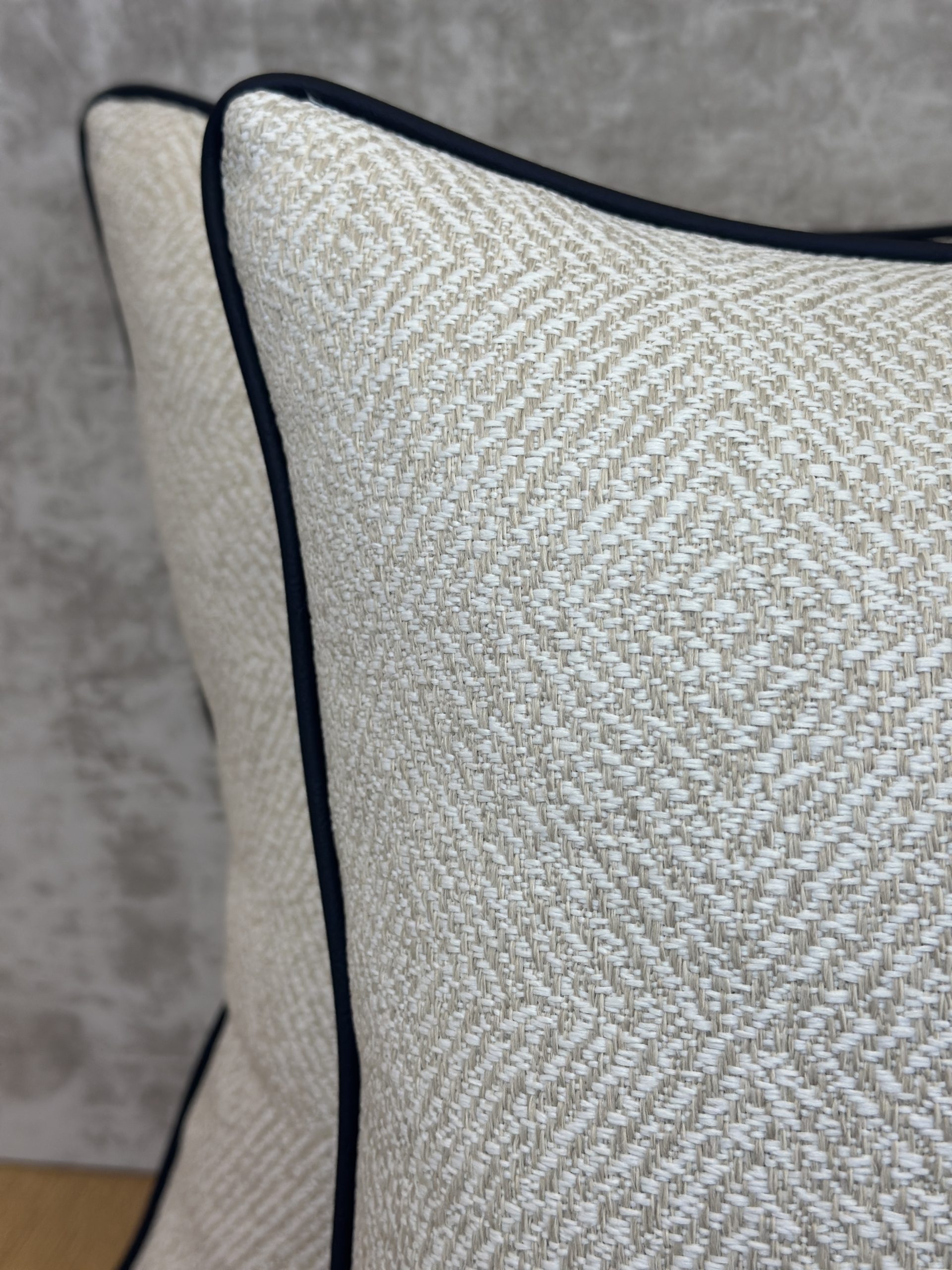 Kravet Egress Label