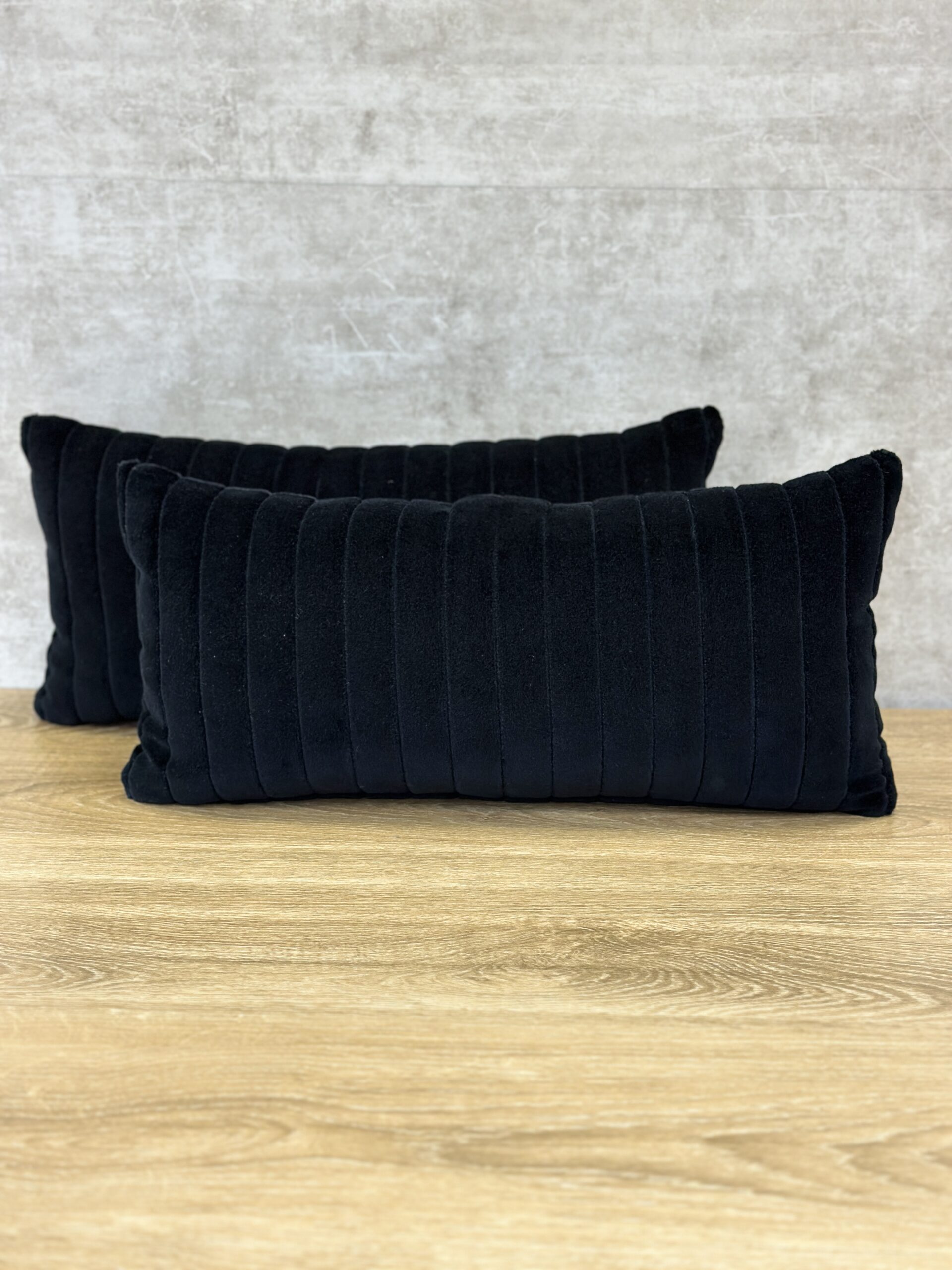 Noblis Velours Bigg Pillows