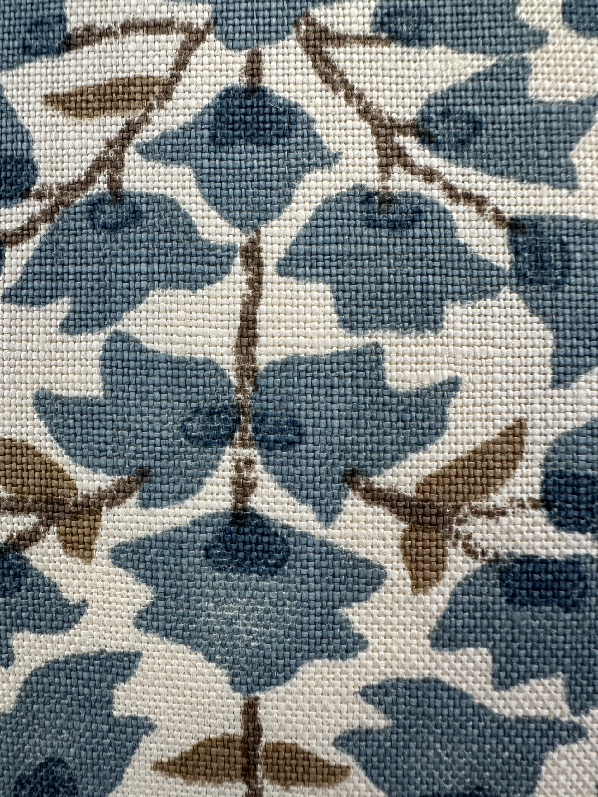 Lisa Fine Textiles Lahore Pillows