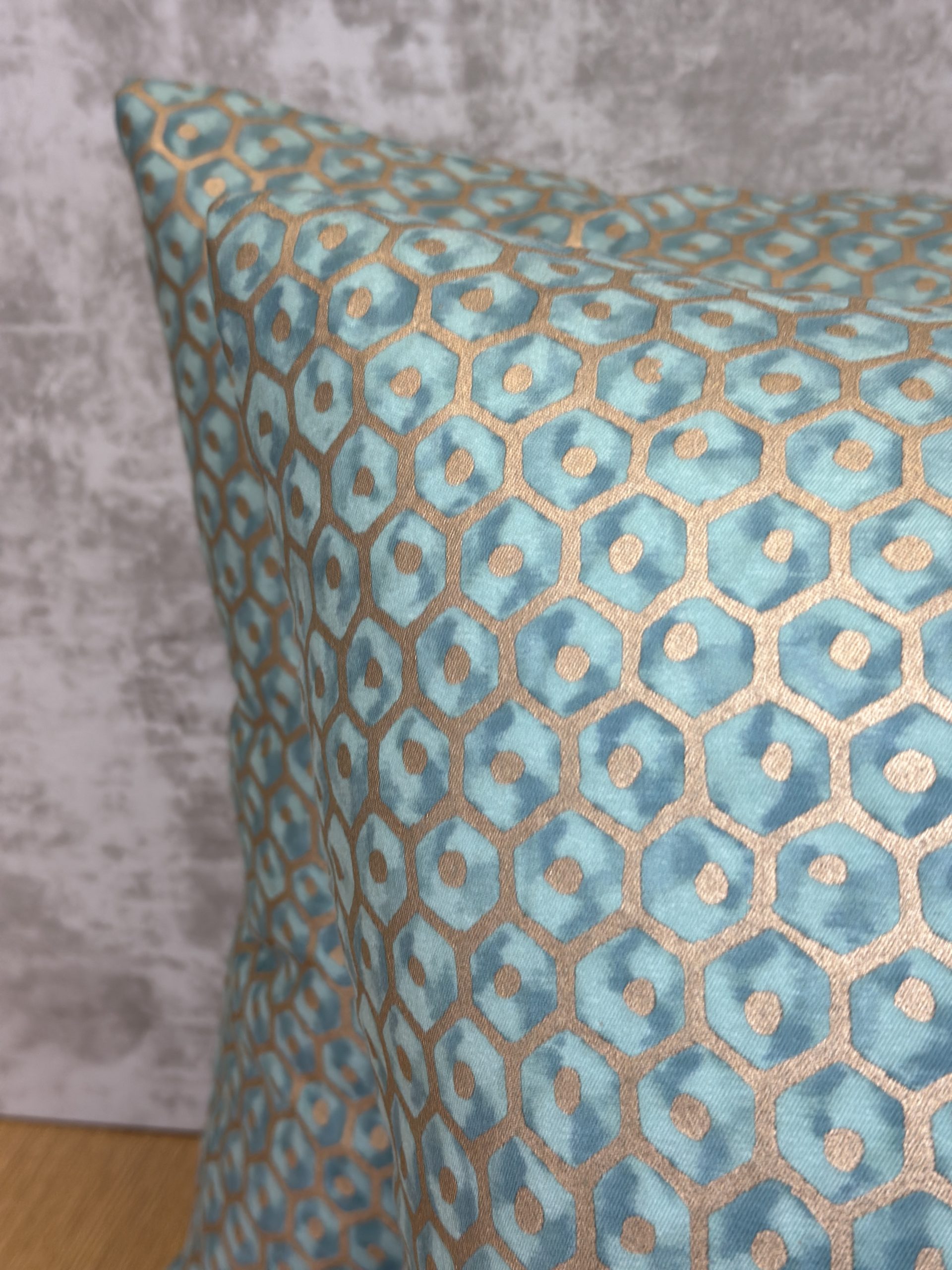 Fortuny Favo Pillows