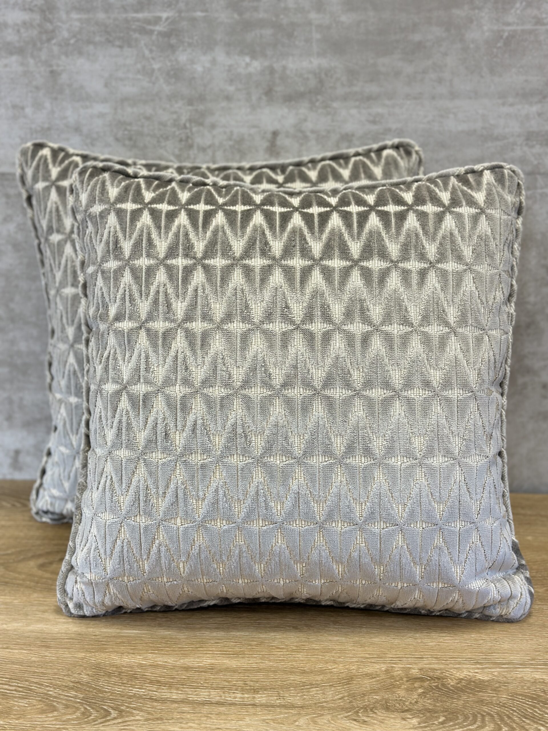 Posh Textiles Kingsway Pillows