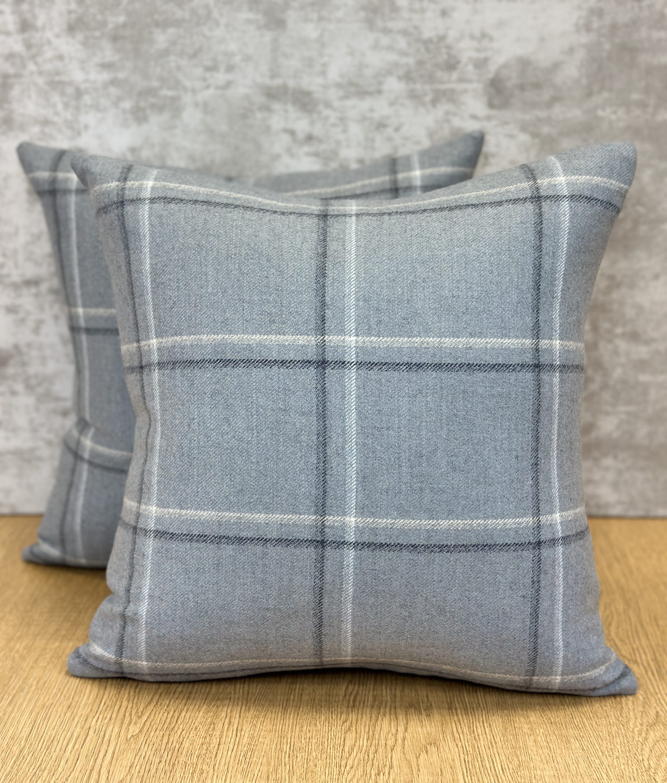 HOLLAND & SHERR SLOANE Pillows