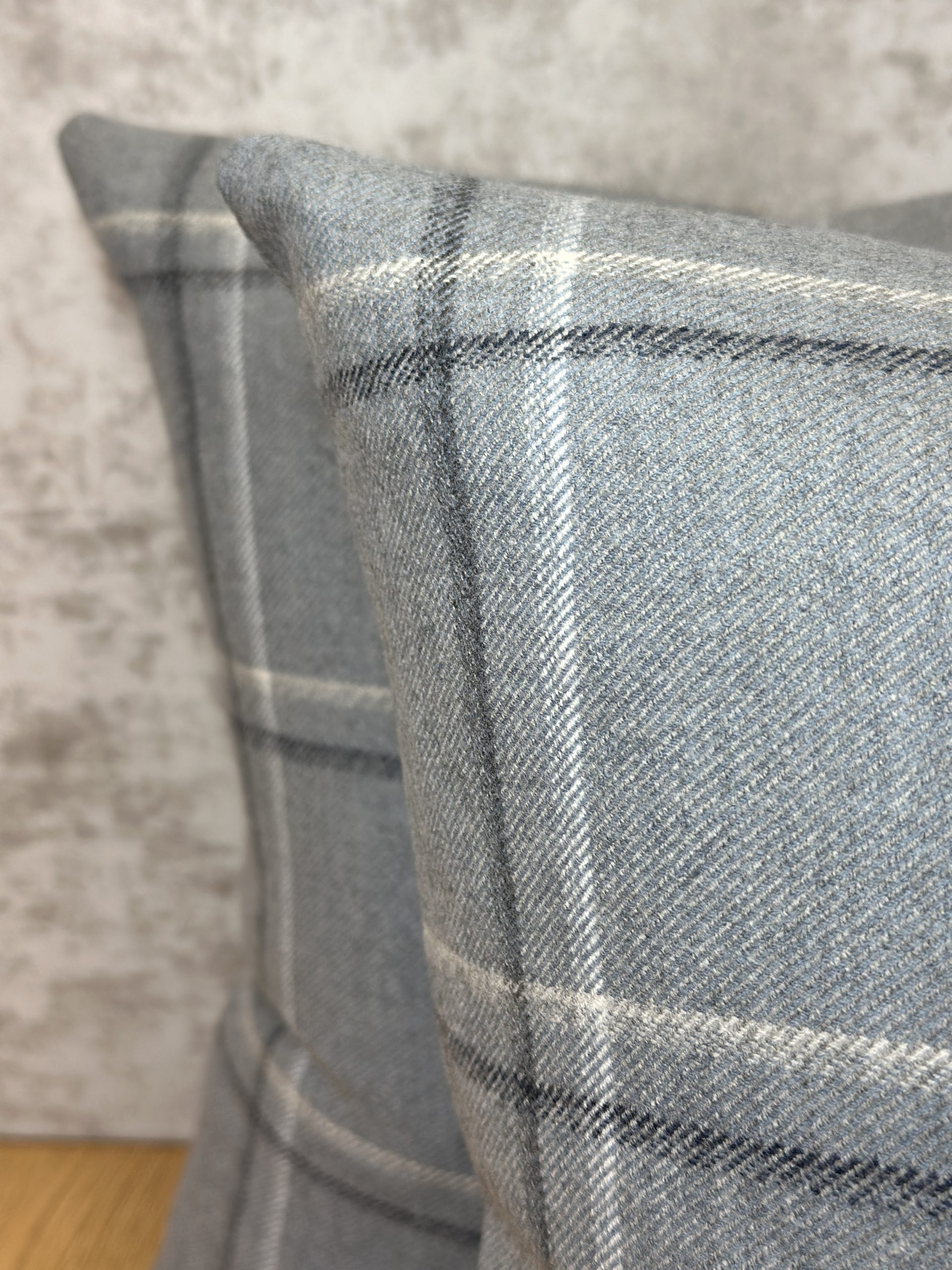 HOLLAND & SHERR SLOANE Pillows