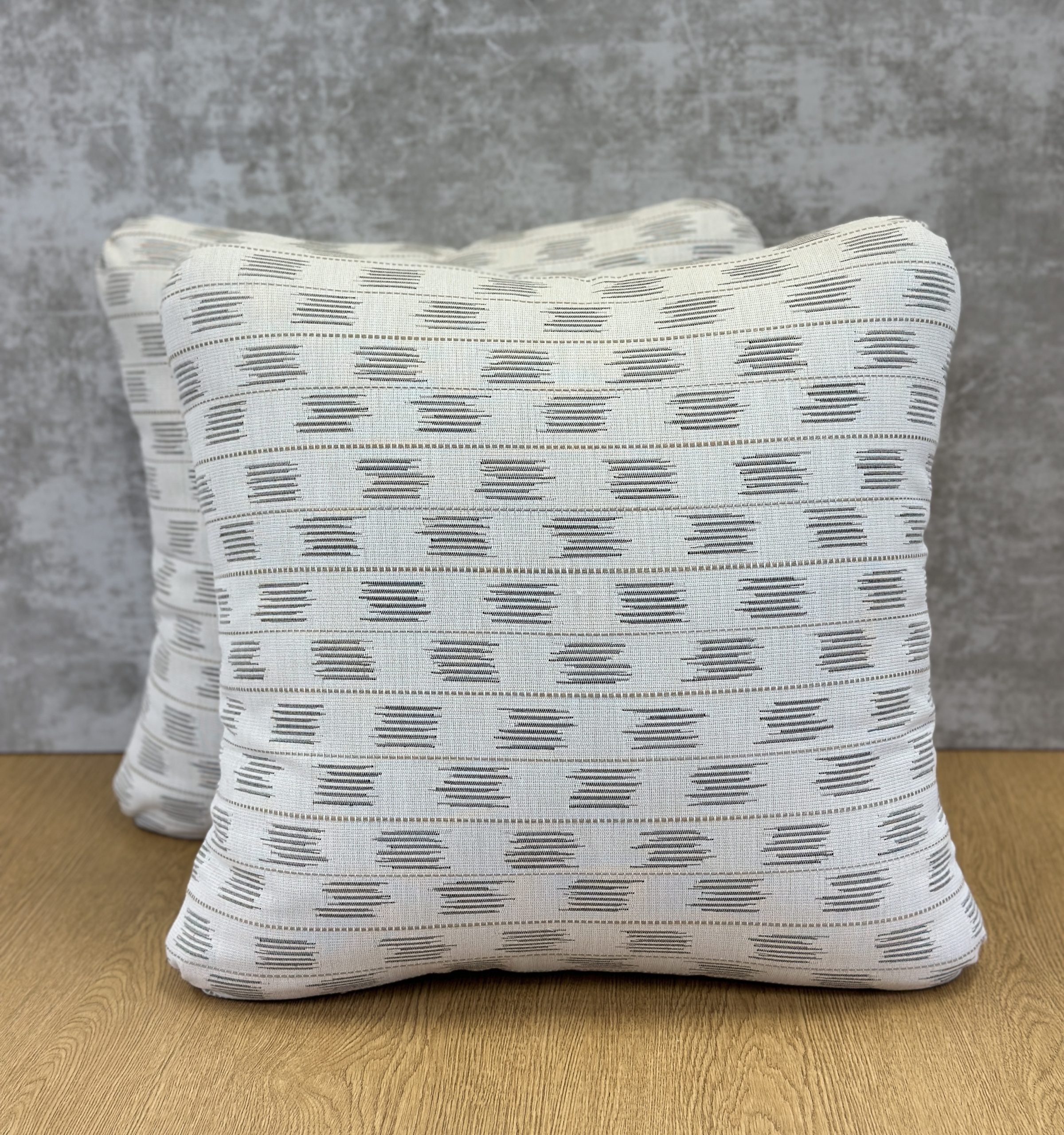 Perennials Willow Way Pillows