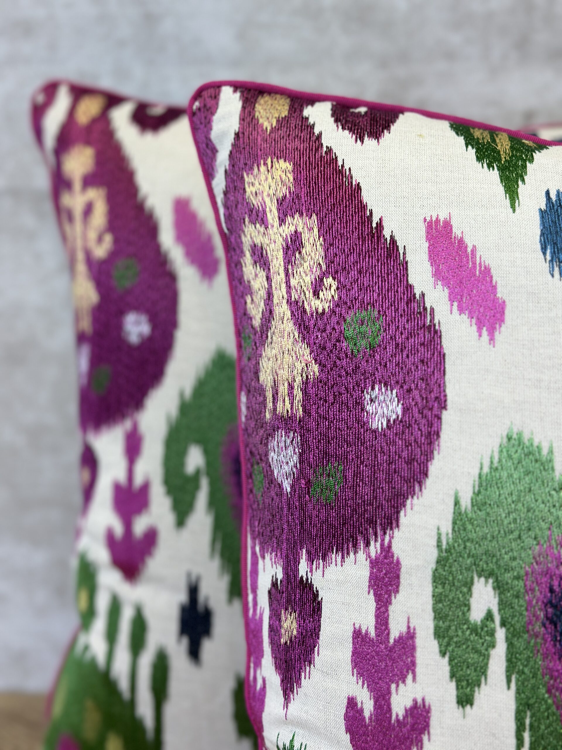 Manuel Canovas Thara Pillows