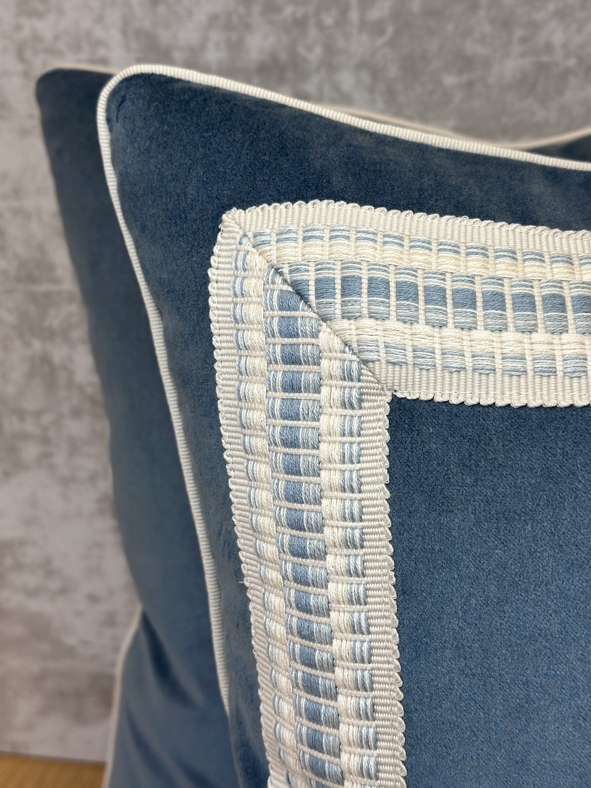 Kravet 33299 Pillows