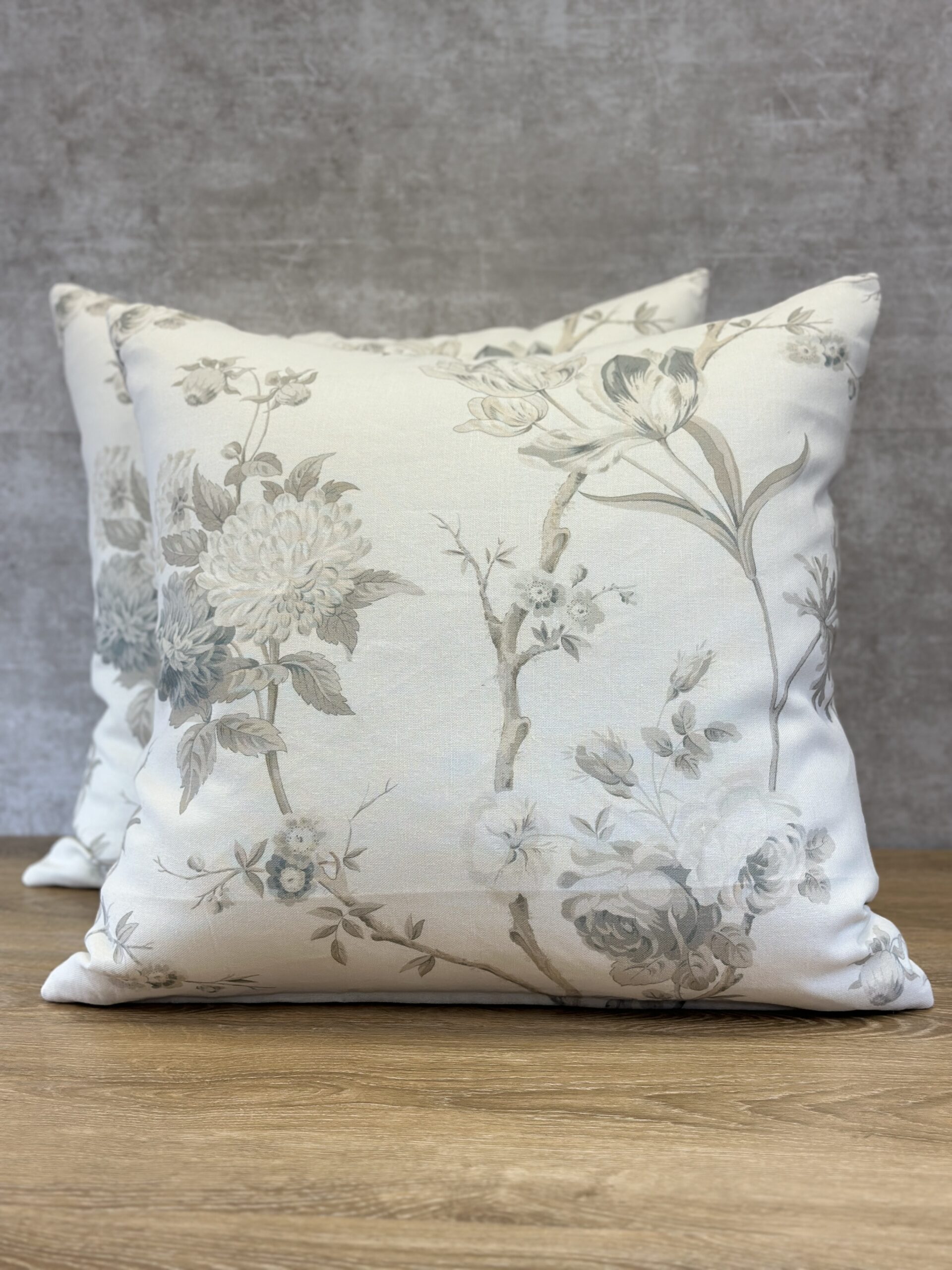 Lee Jofa Allegra Linen Pillows