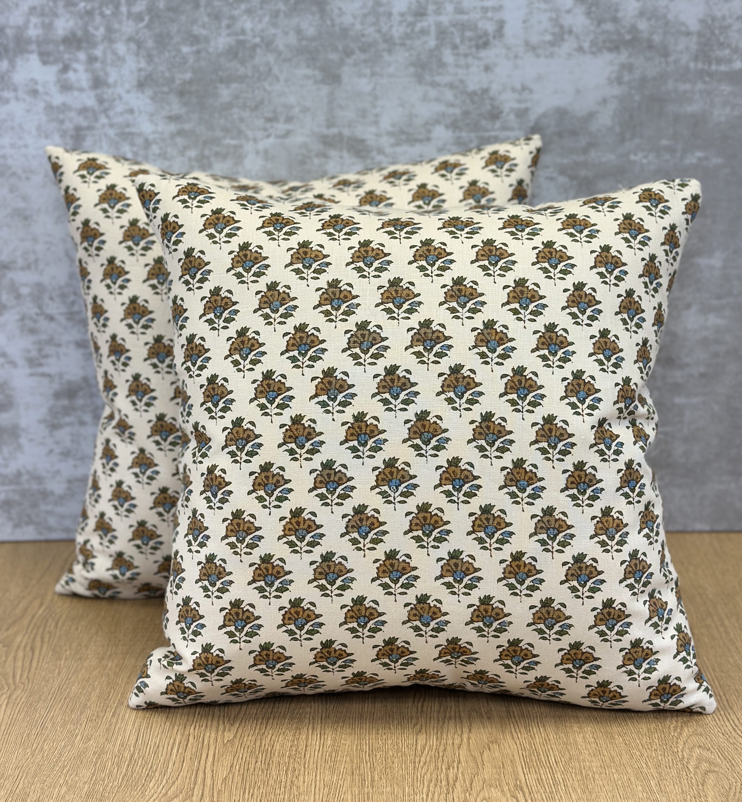 Namay Samay Gulnaar Pillows
