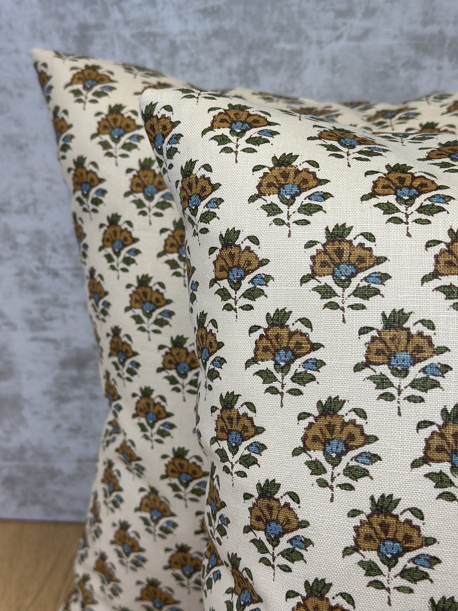 Namay Samay Gulnaar Pillows