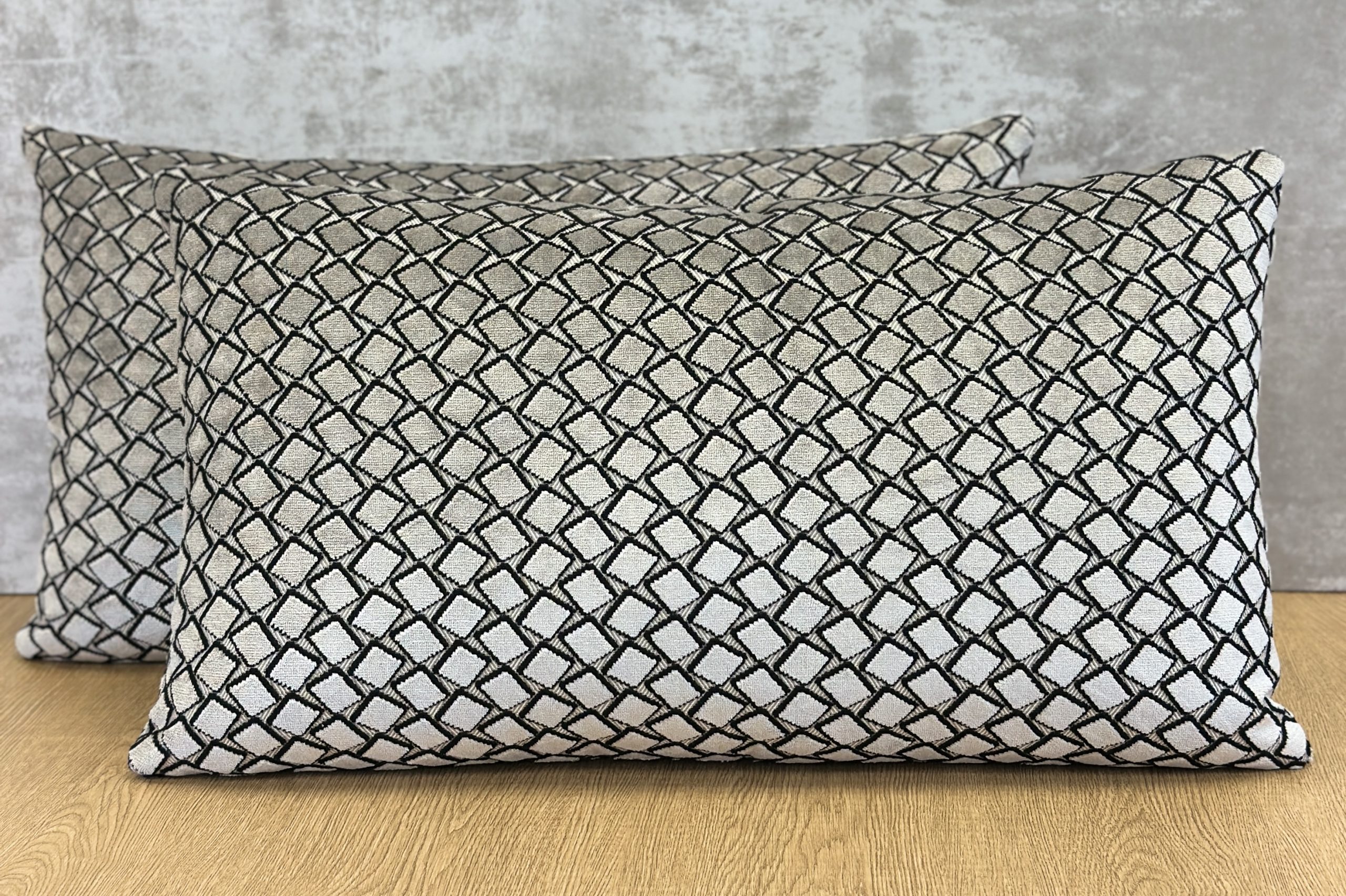 Unmarked Cut Velvet Square Pillows