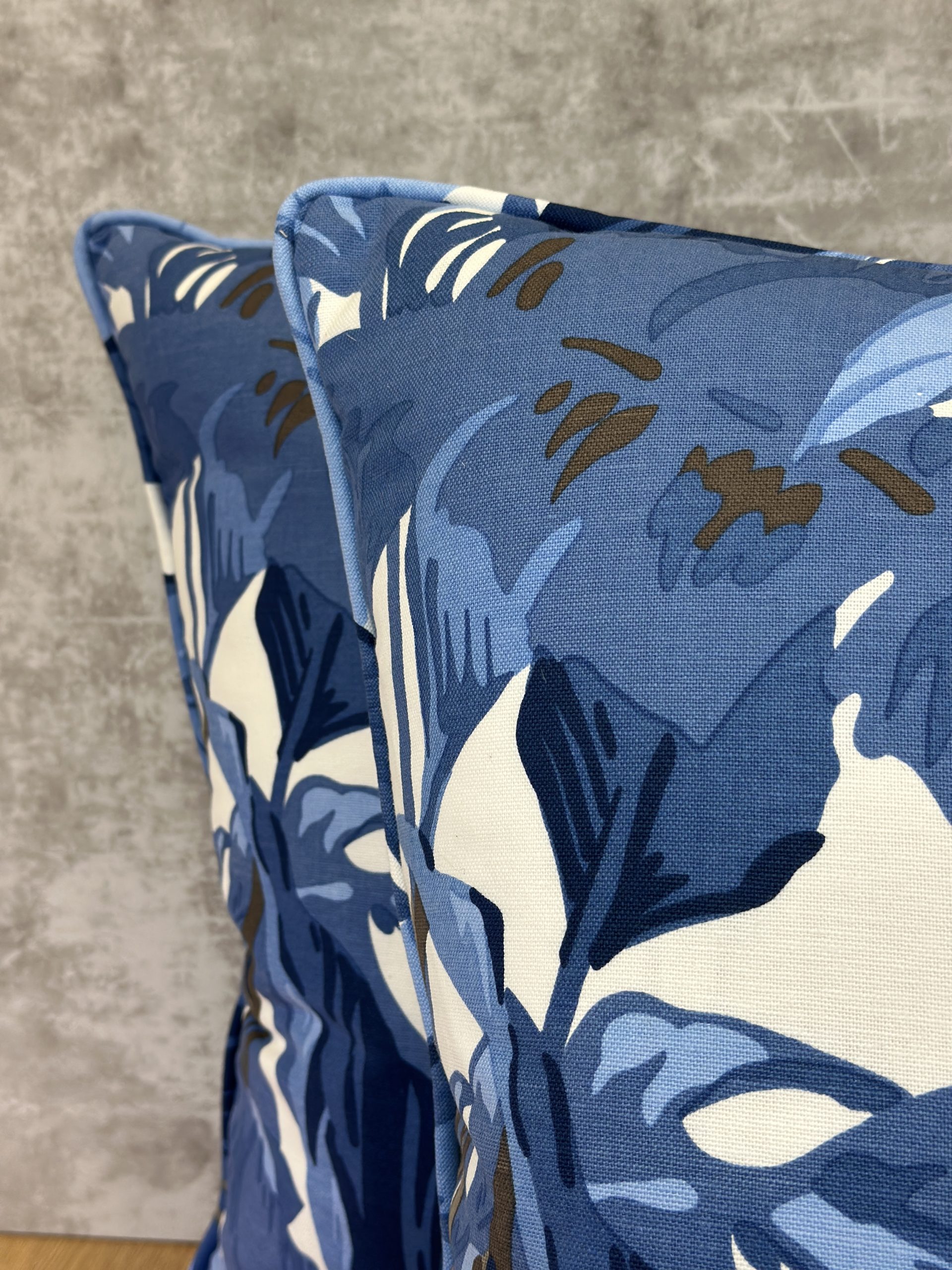 Thibaut Travelers Palm Pillows
