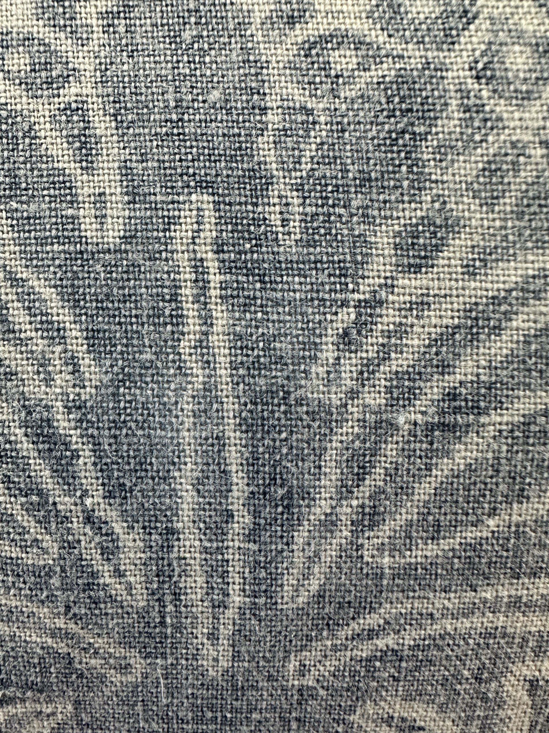 Le Gracieux Mariano Naive Pillows