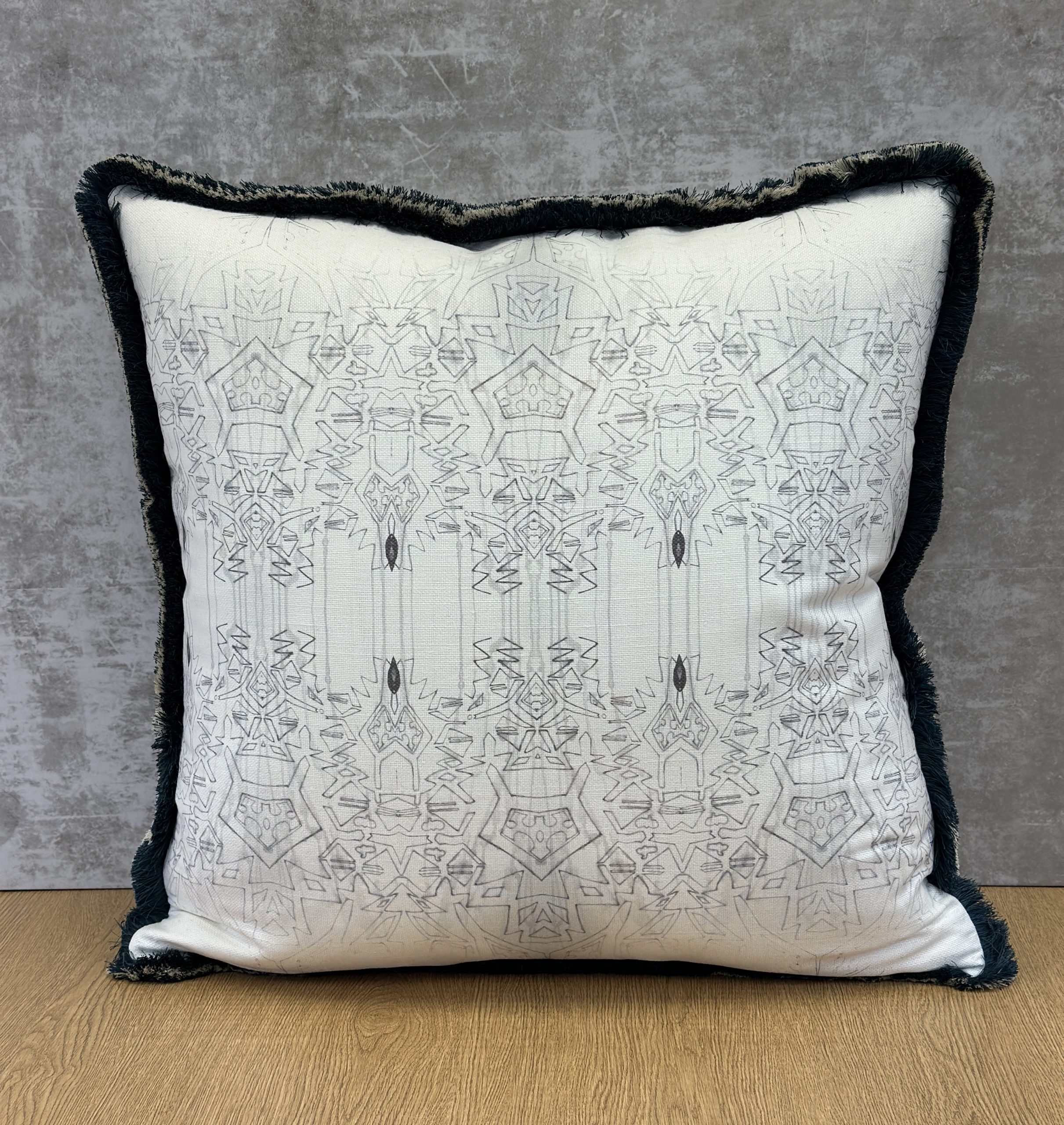 Eskayel Akimbo Pillows