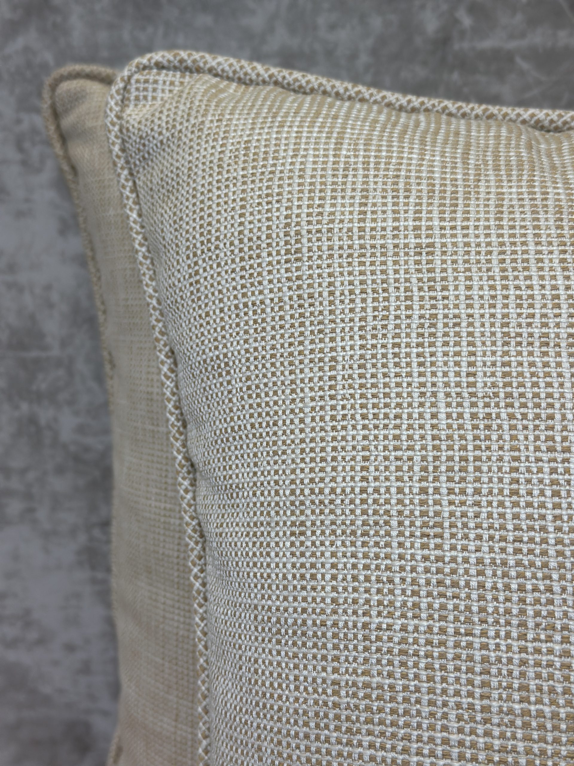 Rose Tarlow Cotswold Pillows