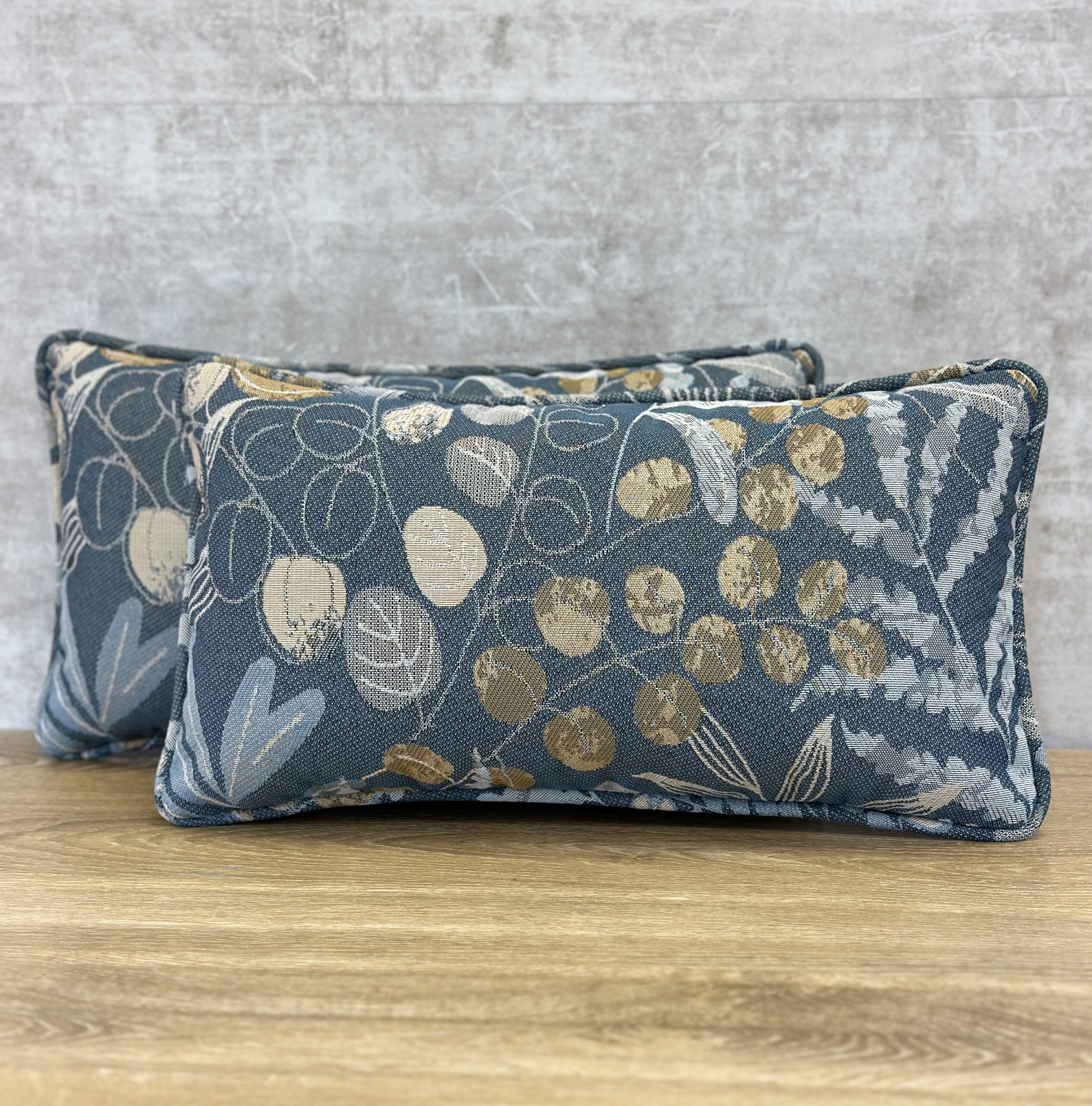 KRAVET LAKESHORE PILLOWS