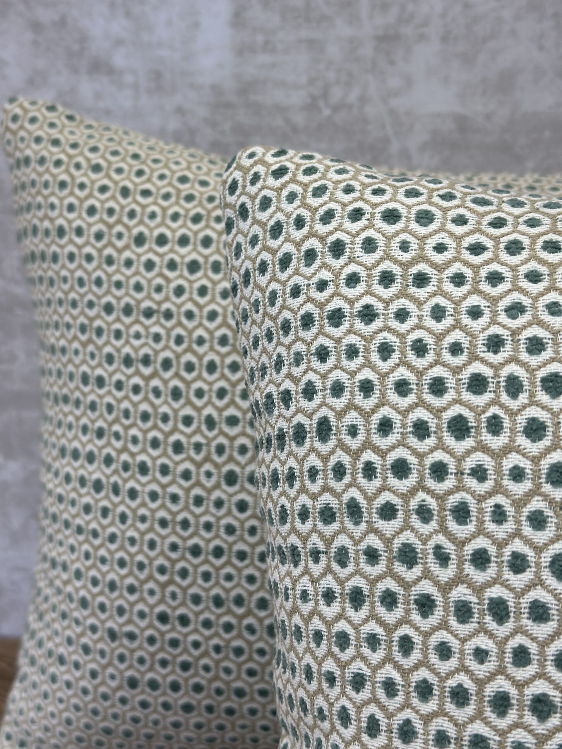 Kravet 37004 Pillows