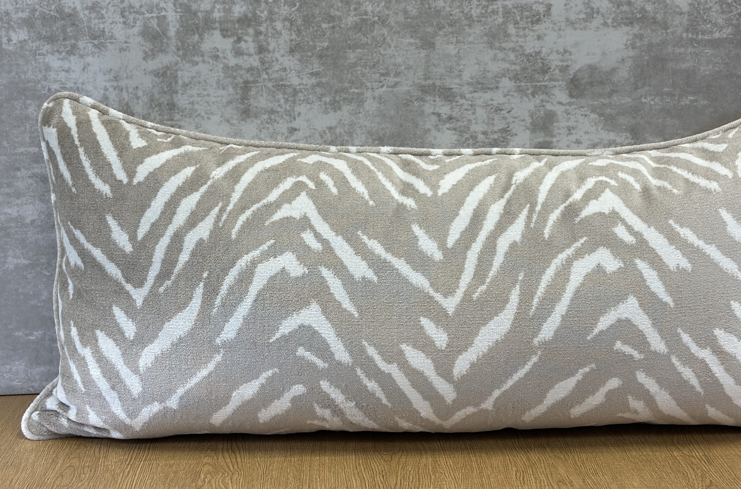 Hickory White 6041 Pillows