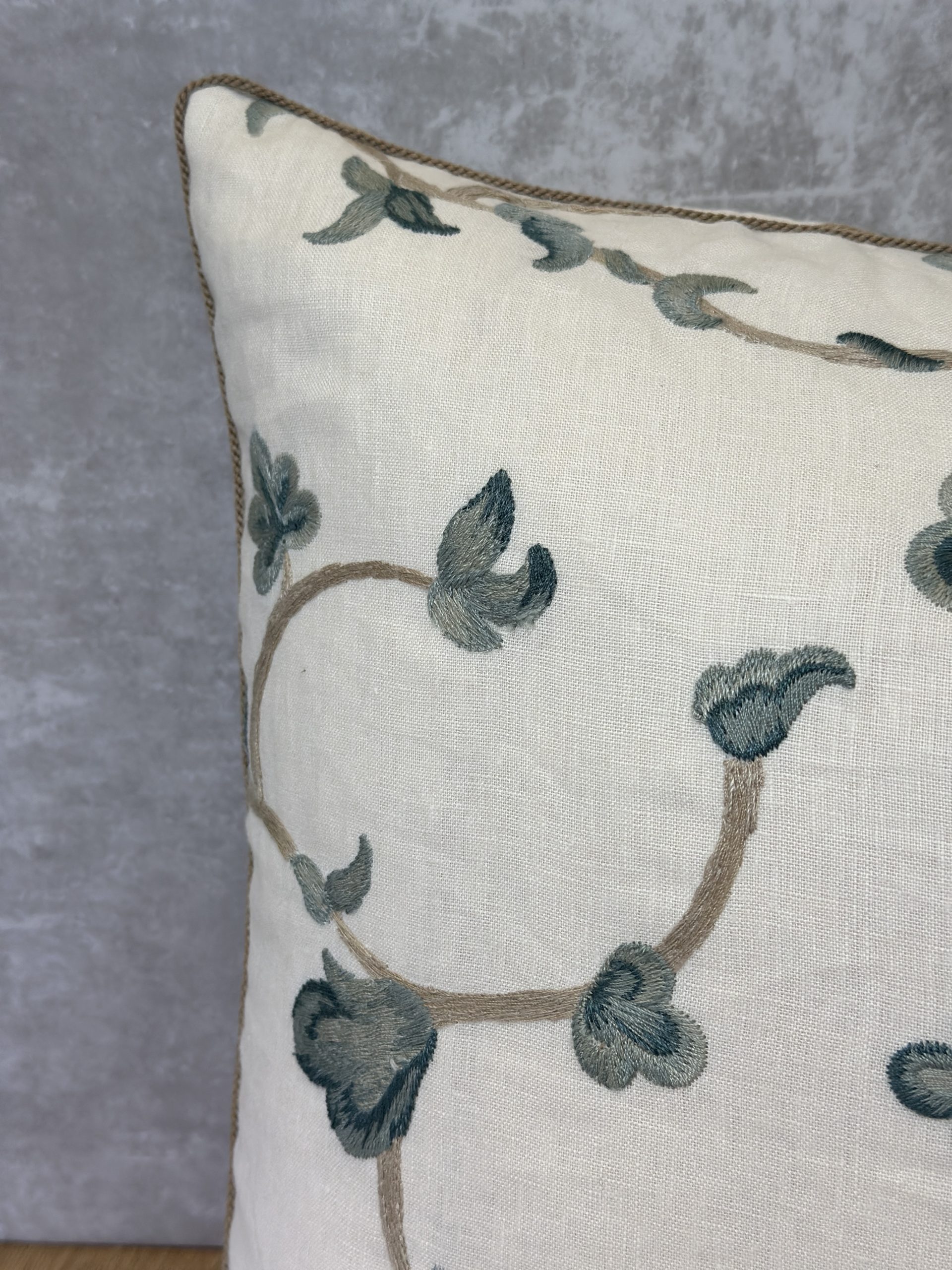 Rose Tarlow Linnea Pillows